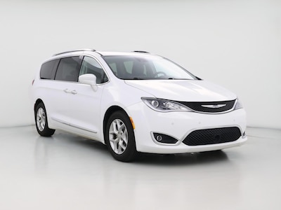 White 2019 Chrysler Pacifica Touring L Plus
