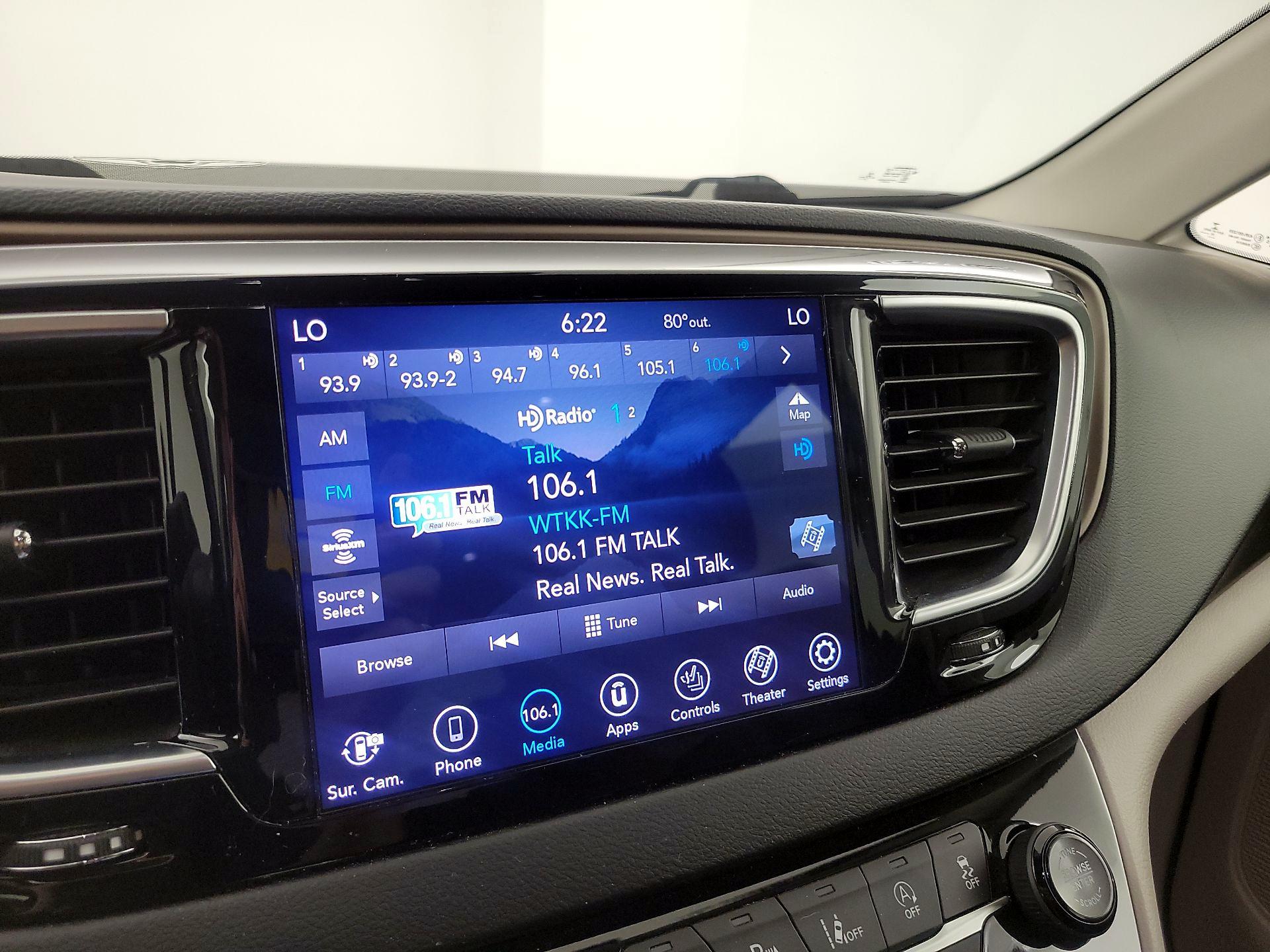 Thumbnail: 2019 Chrysler Pacifica - 15