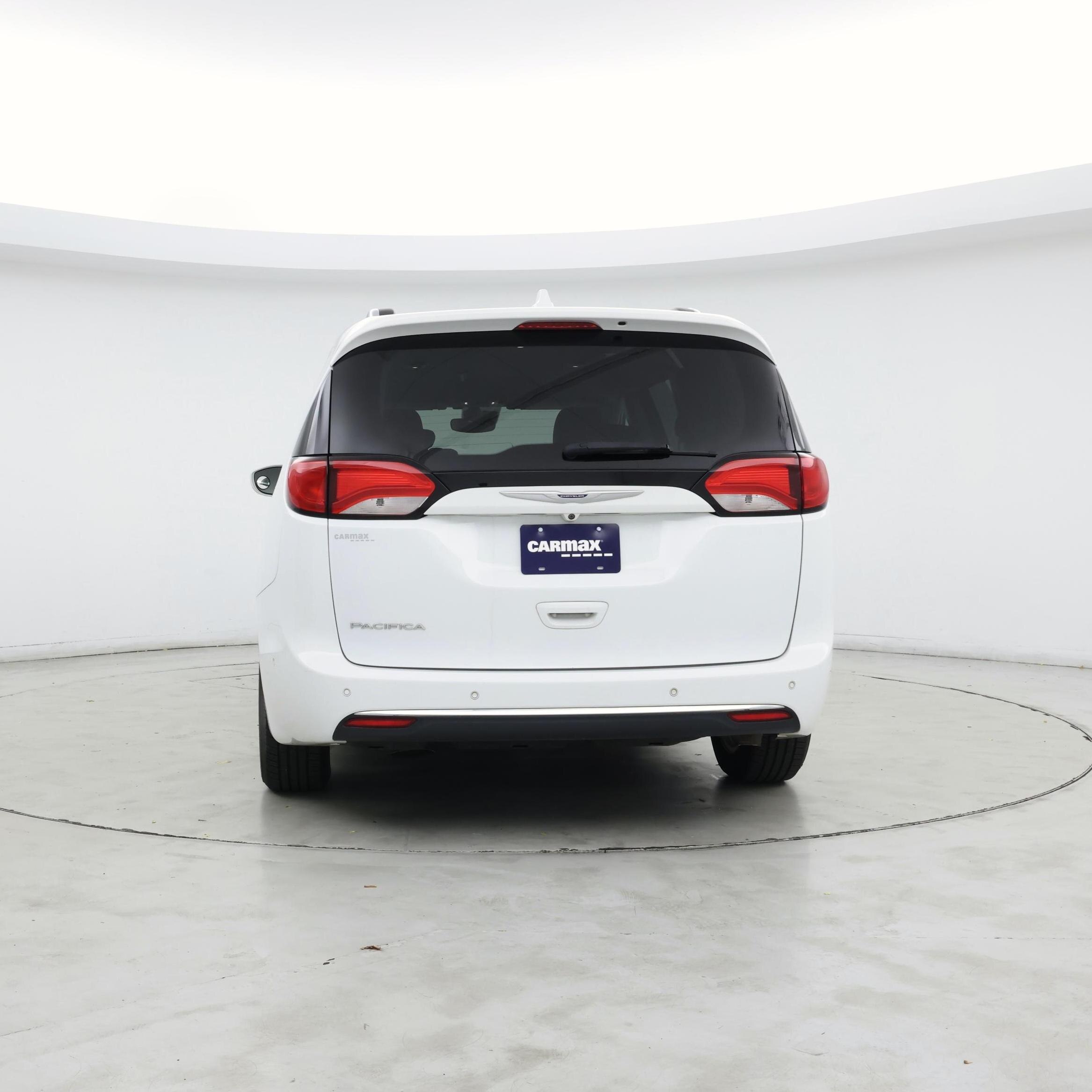 Thumbnail: 2019 Chrysler Pacifica - 6