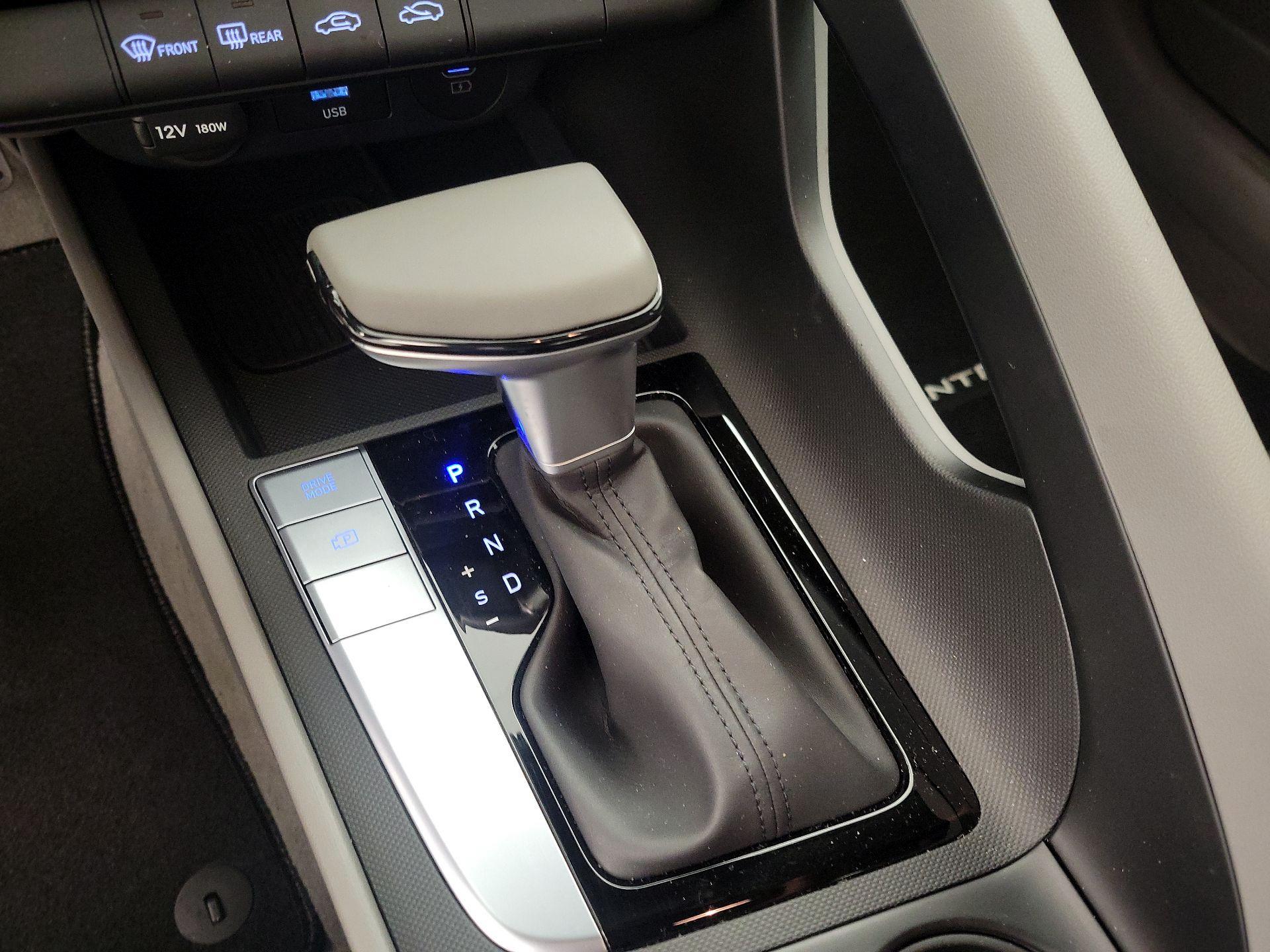Thumbnail: 2025 Hyundai Elantra - 17