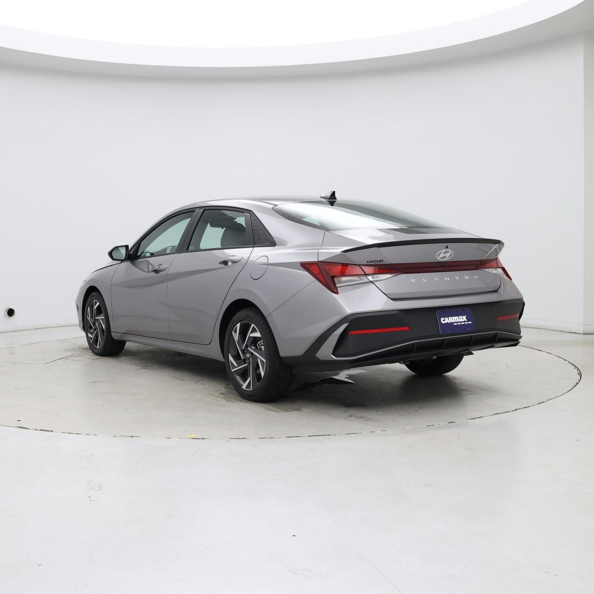 Thumbnail: 2025 Hyundai Elantra - 2