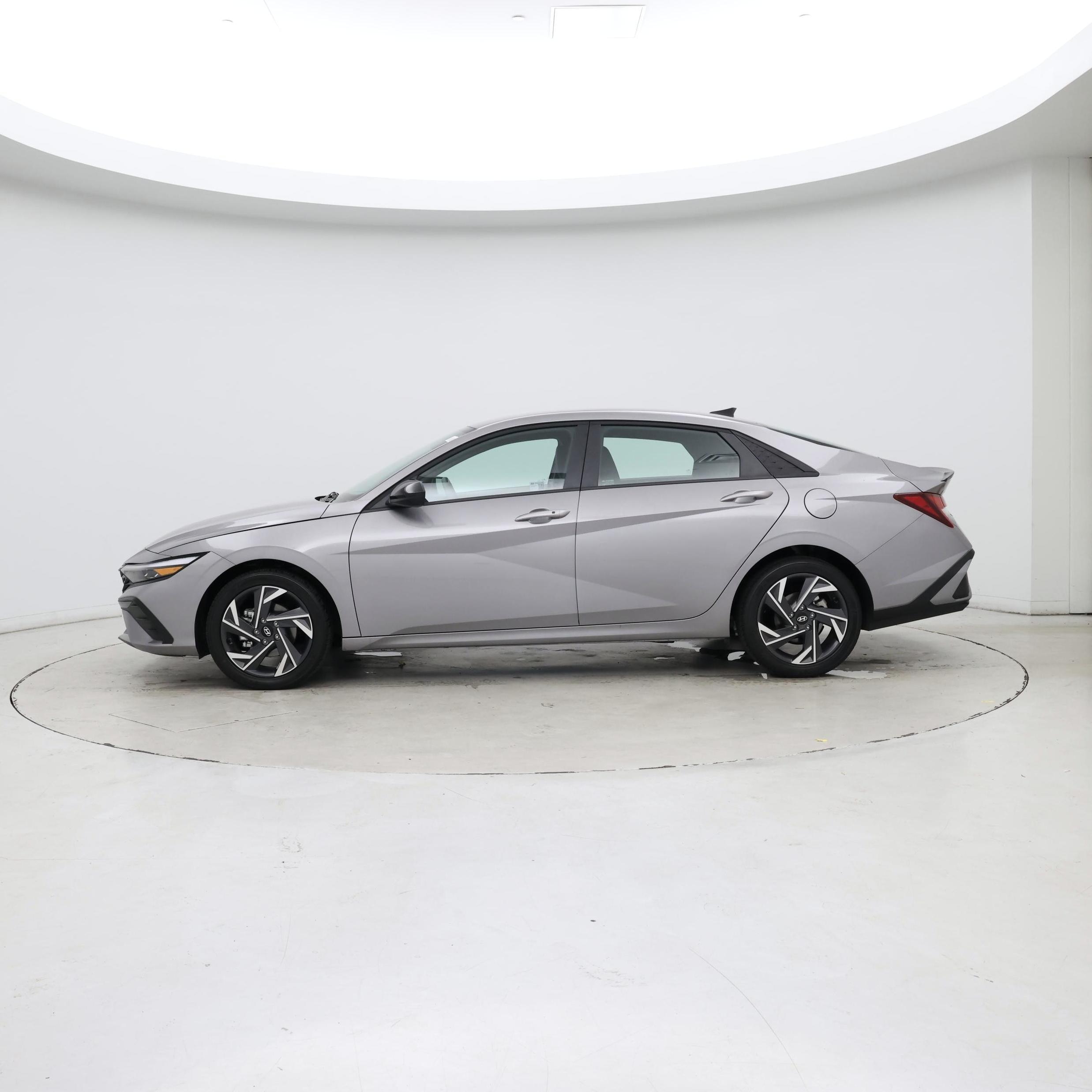 Thumbnail: 2025 Hyundai Elantra - 3