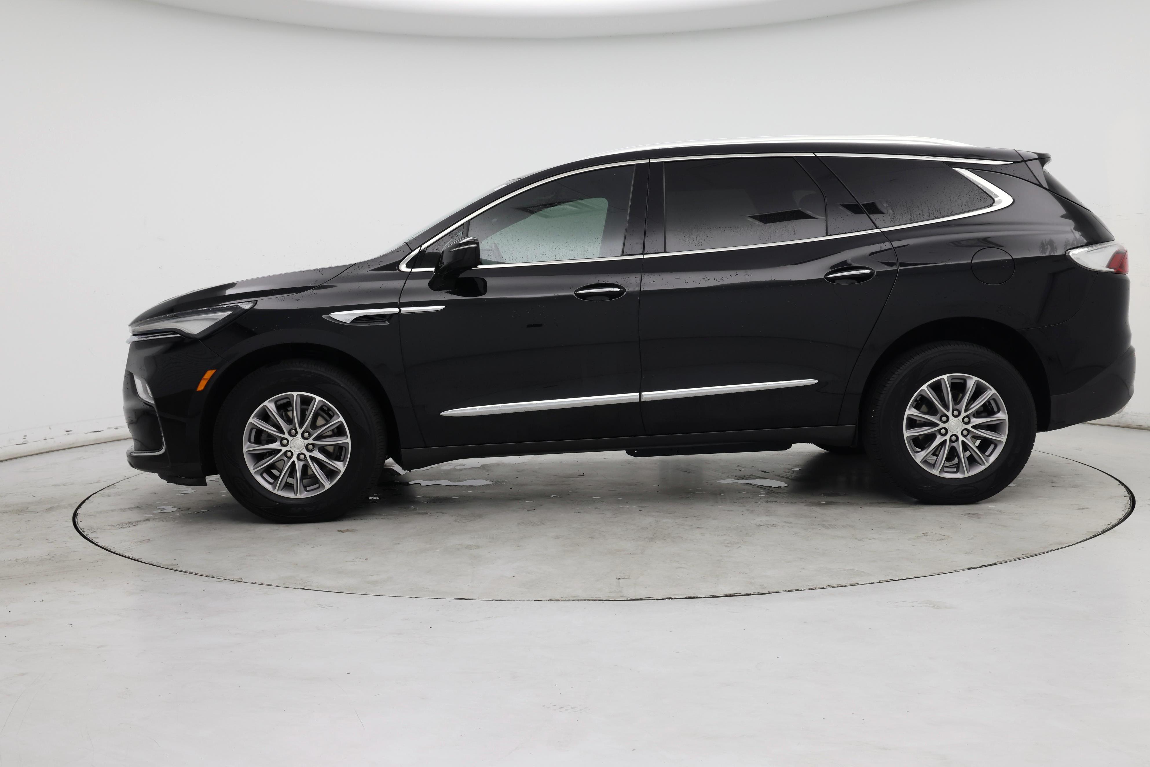 Thumbnail: 2022 Buick Enclave - 3