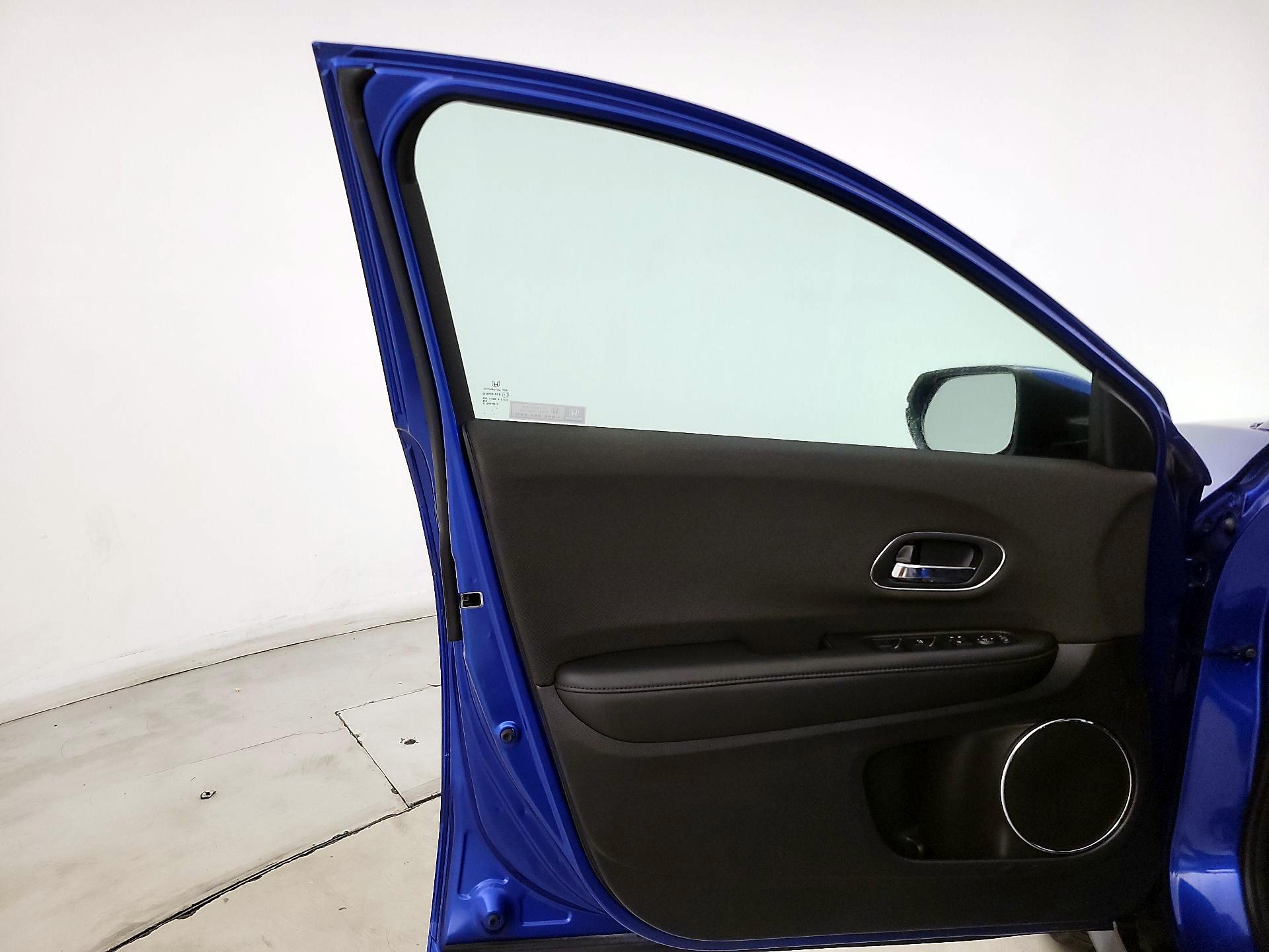 Thumbnail: 2021 Honda HR-V - 12