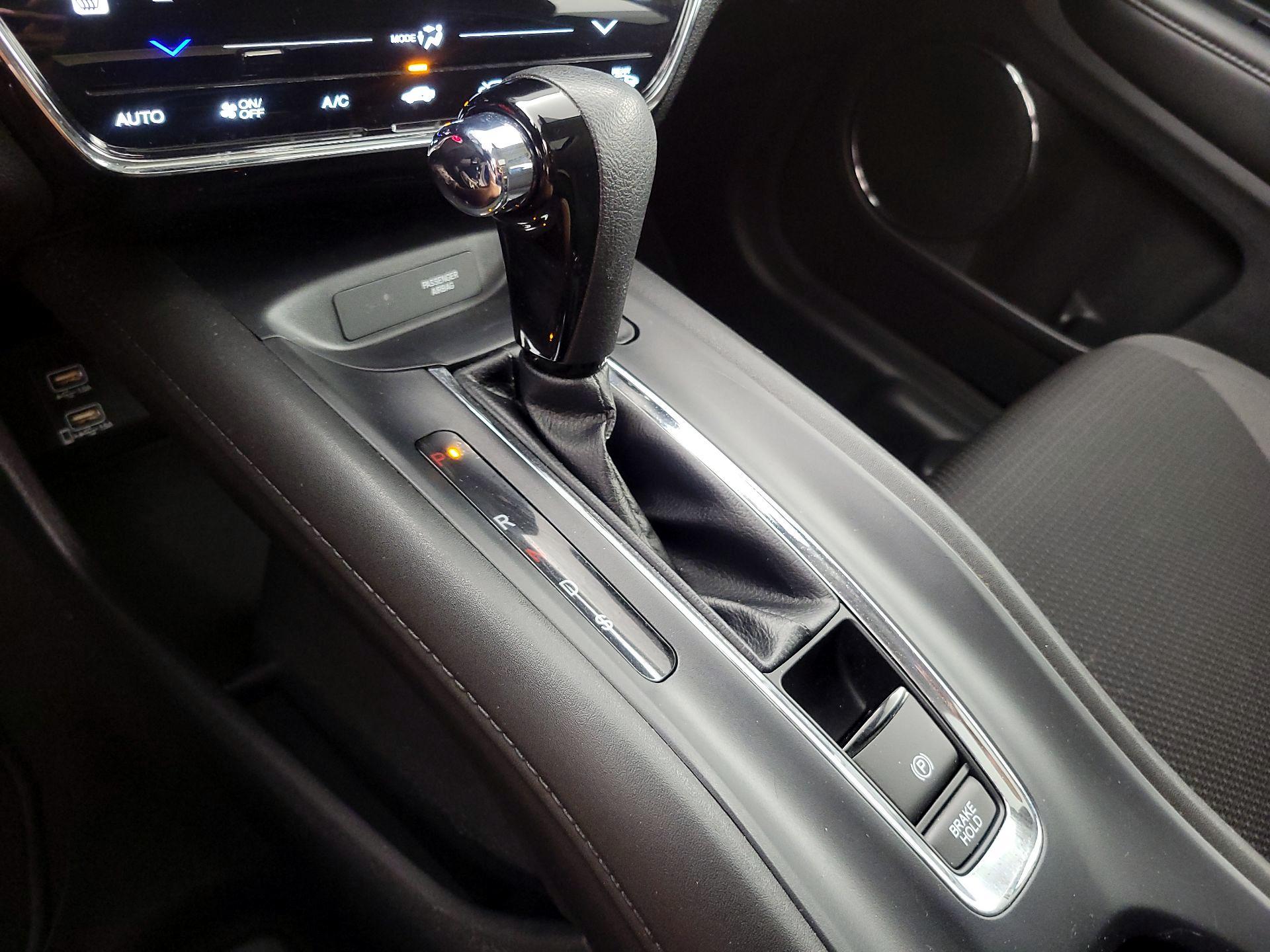 Thumbnail: 2021 Honda HR-V - 17