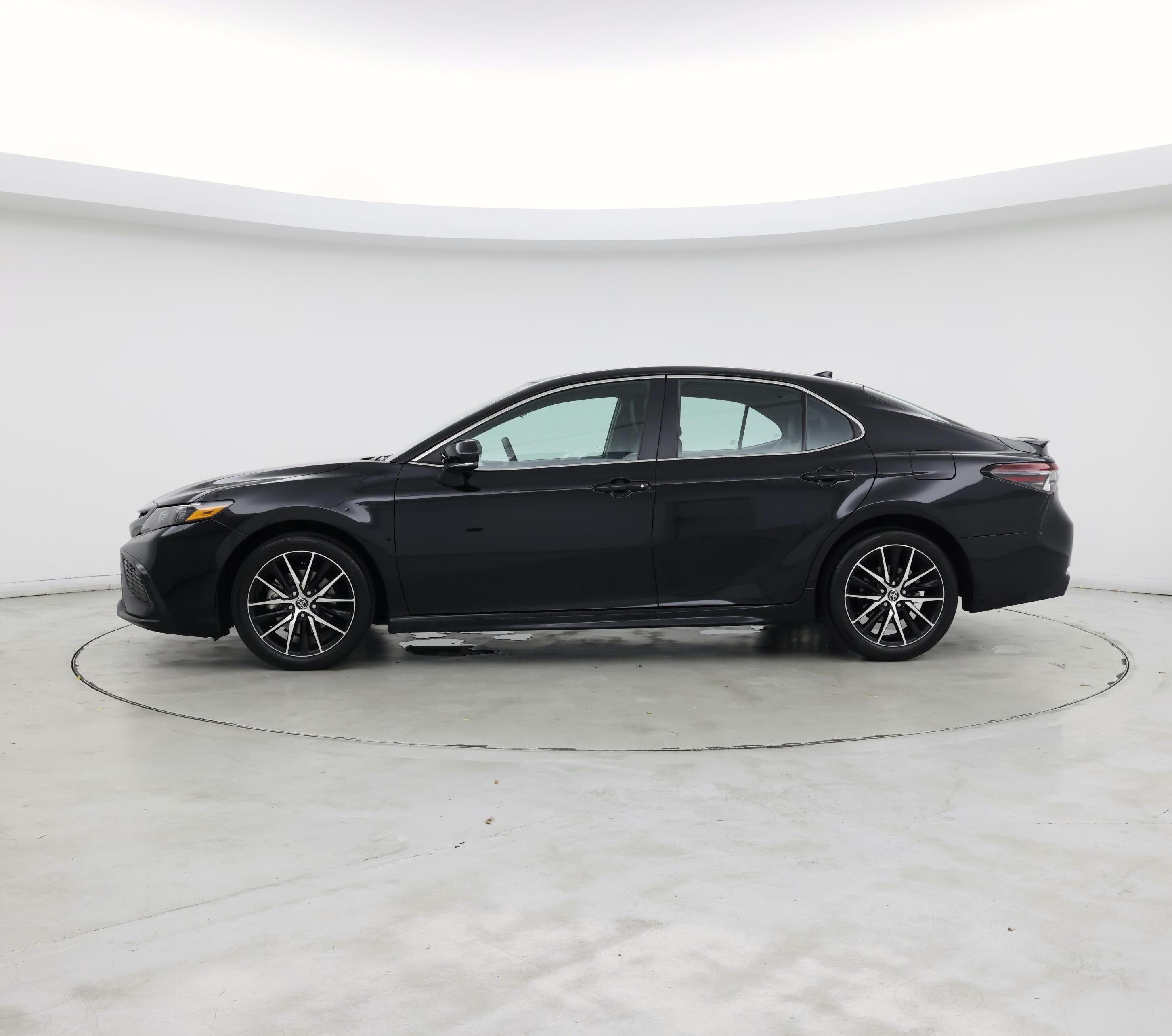 Thumbnail: 2023 Toyota Camry - 3