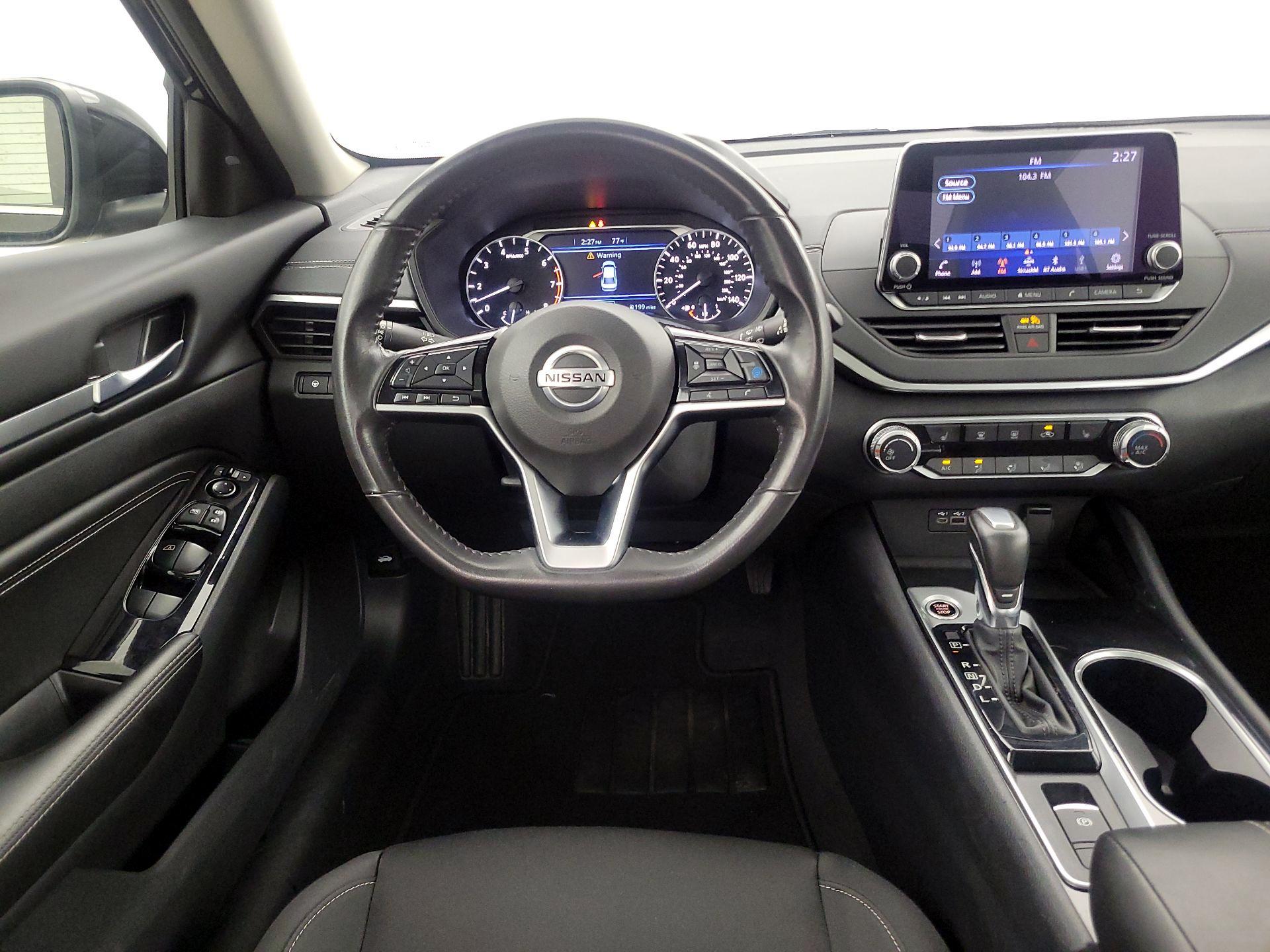 Thumbnail: 2022 Nissan Altima - 10
