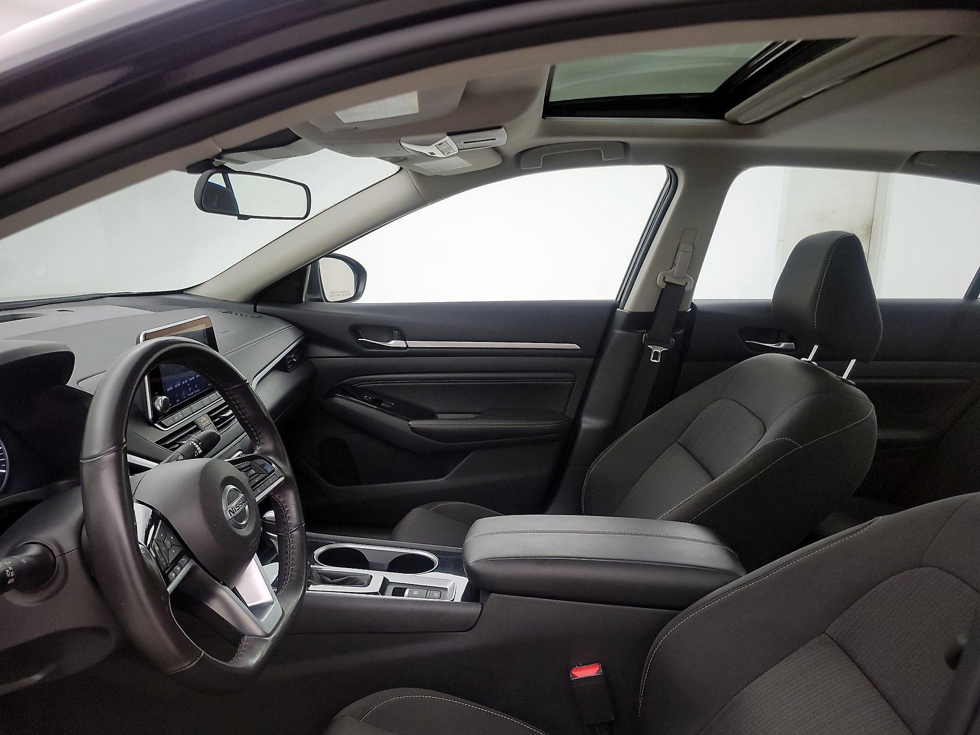 Thumbnail: 2022 Nissan Altima - 19