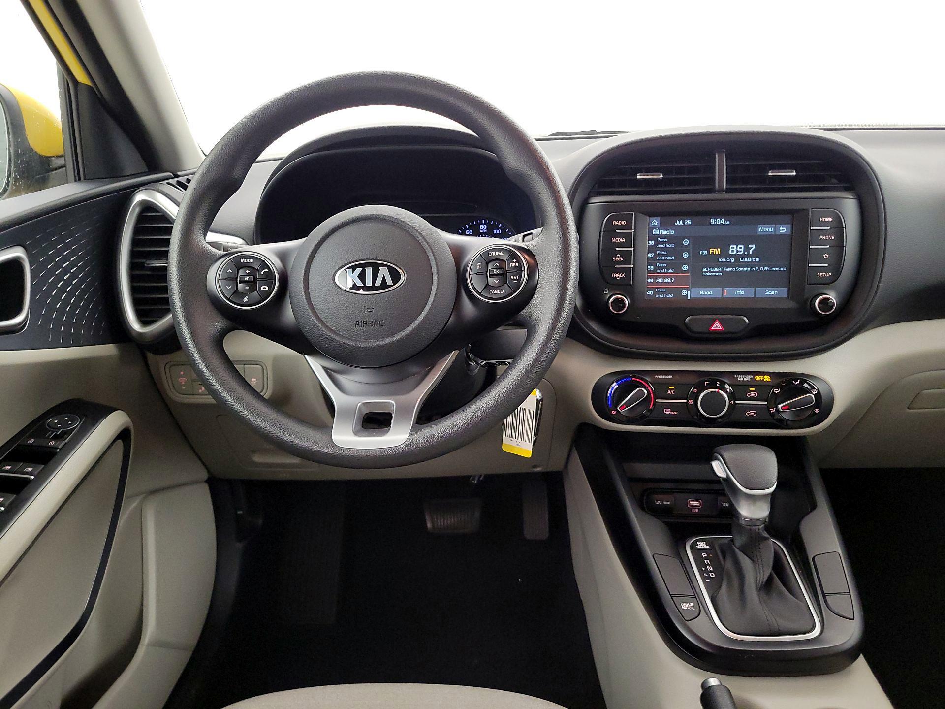 Thumbnail: 2020 Kia Soul - 10