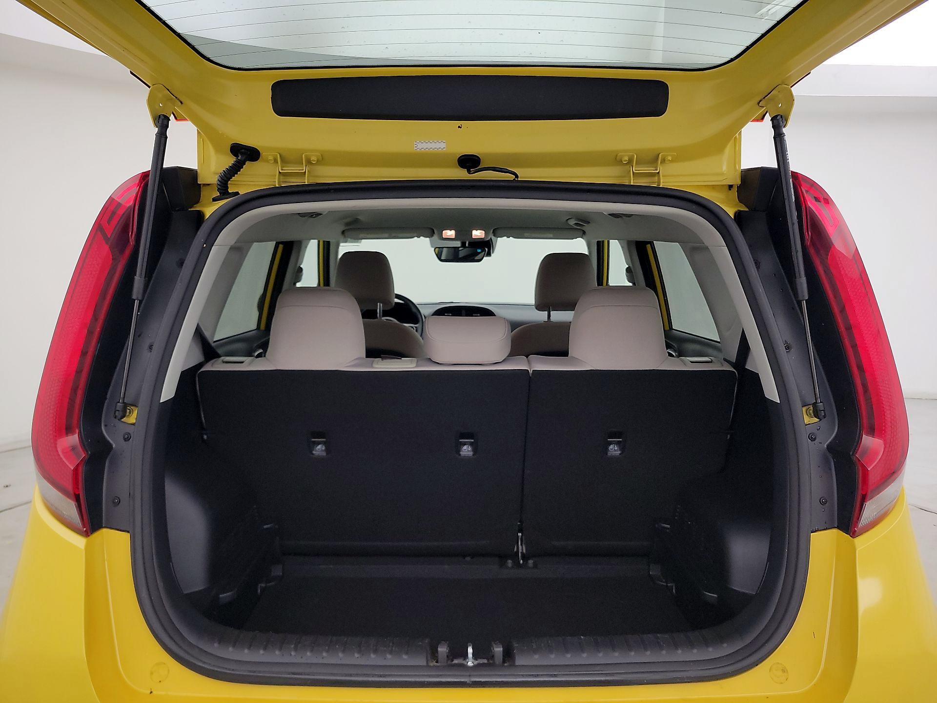 Thumbnail: 2020 Kia Soul - 20