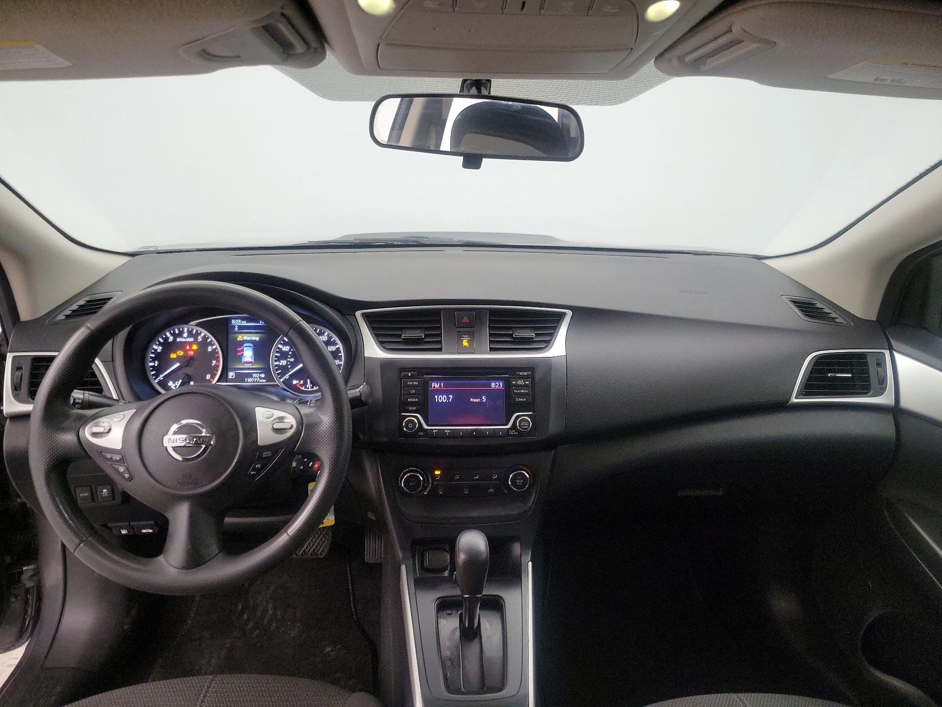 Thumbnail: 2018 Nissan Sentra - 9