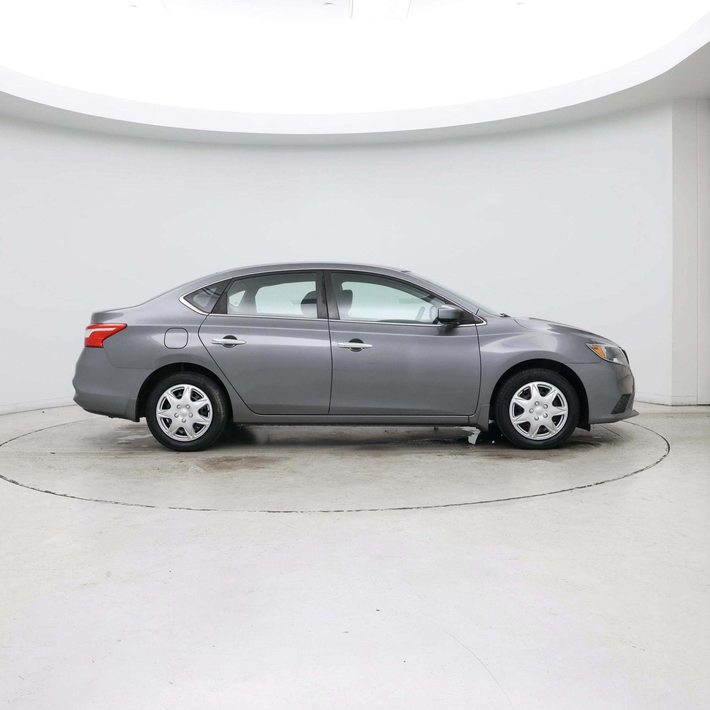 Thumbnail: 2018 Nissan Sentra - 7