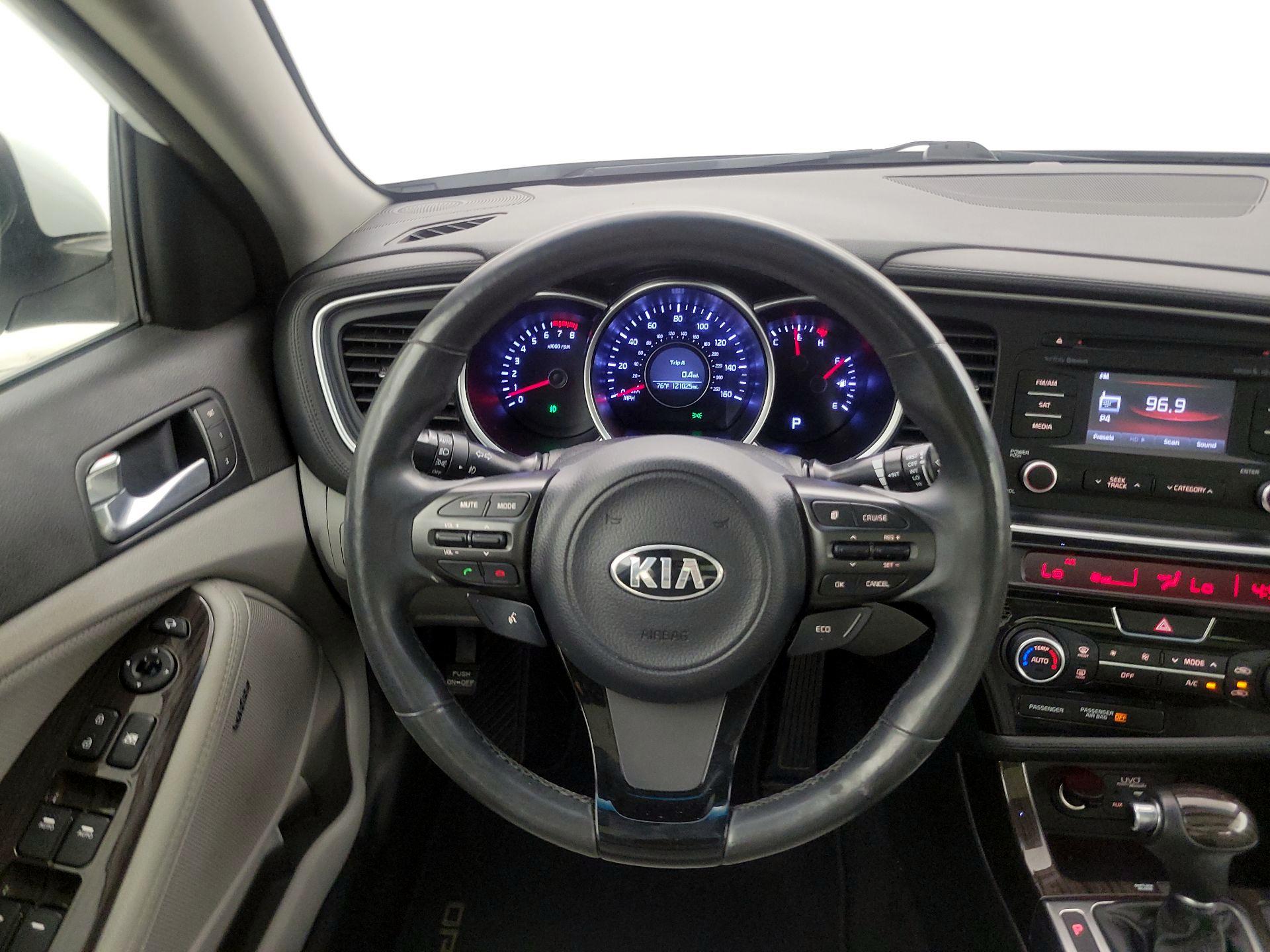 Thumbnail: 2015 Kia Optima - 10