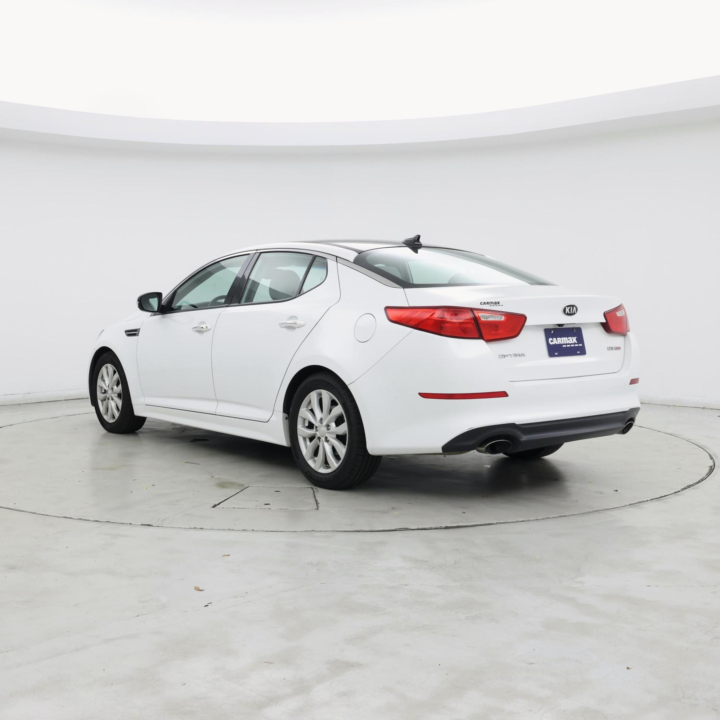 Thumbnail: 2015 Kia Optima - 2