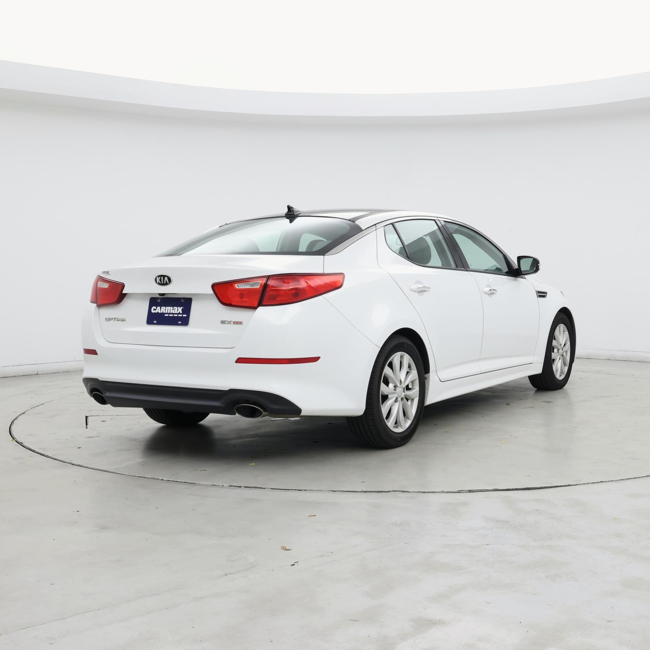 Thumbnail: 2015 Kia Optima - 8