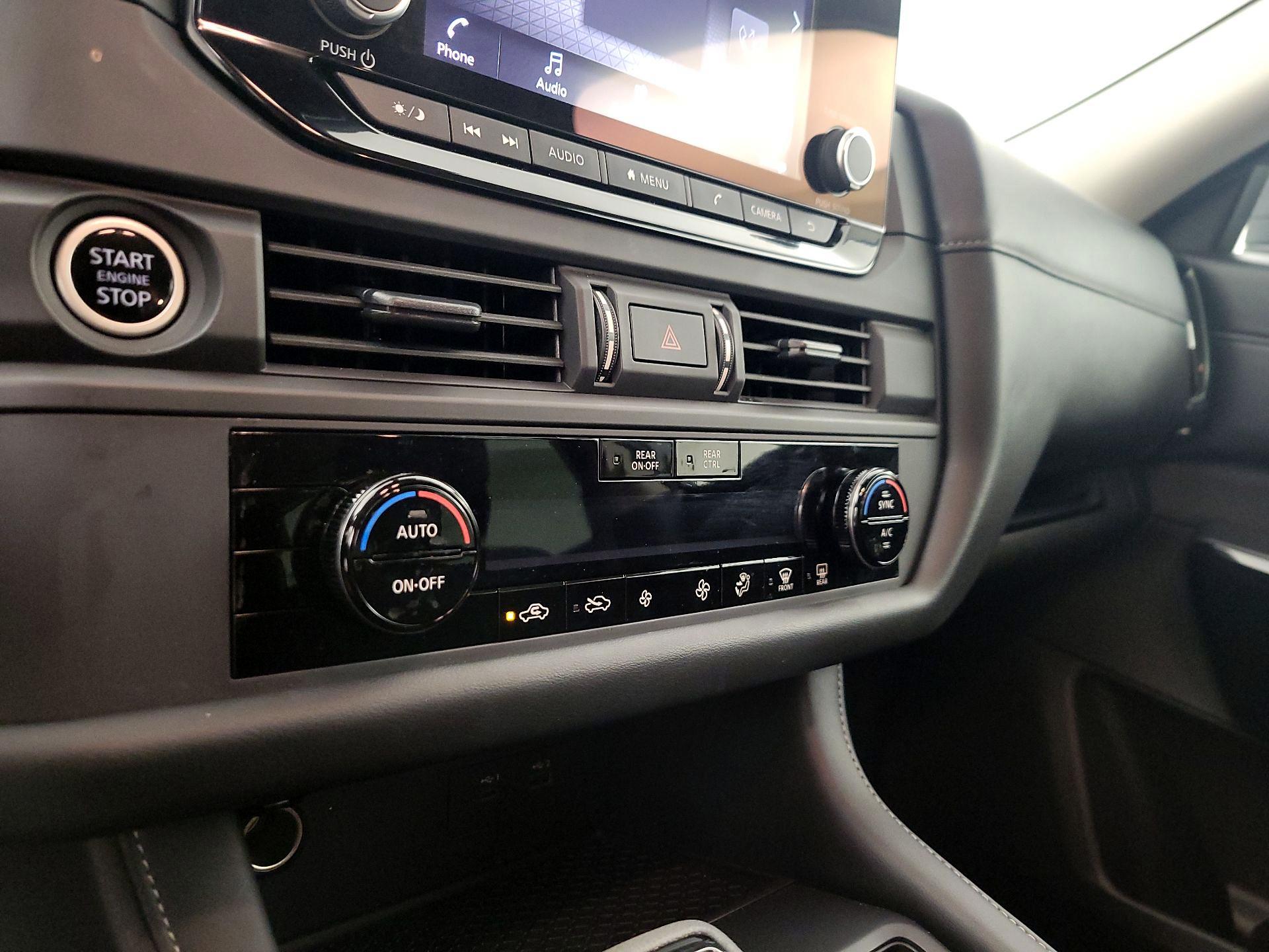 Thumbnail: 2024 Nissan Pathfinder - 16