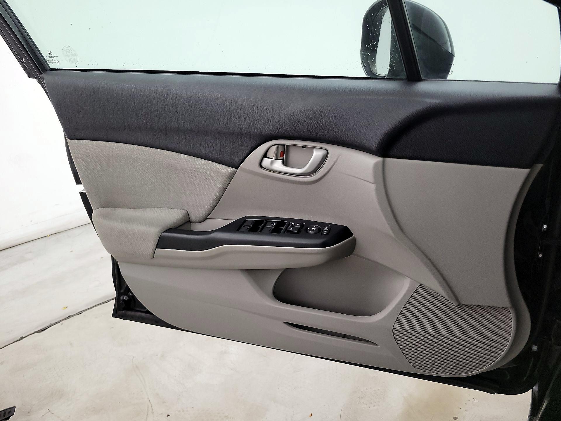 Thumbnail: 2013 Honda Civic - 12