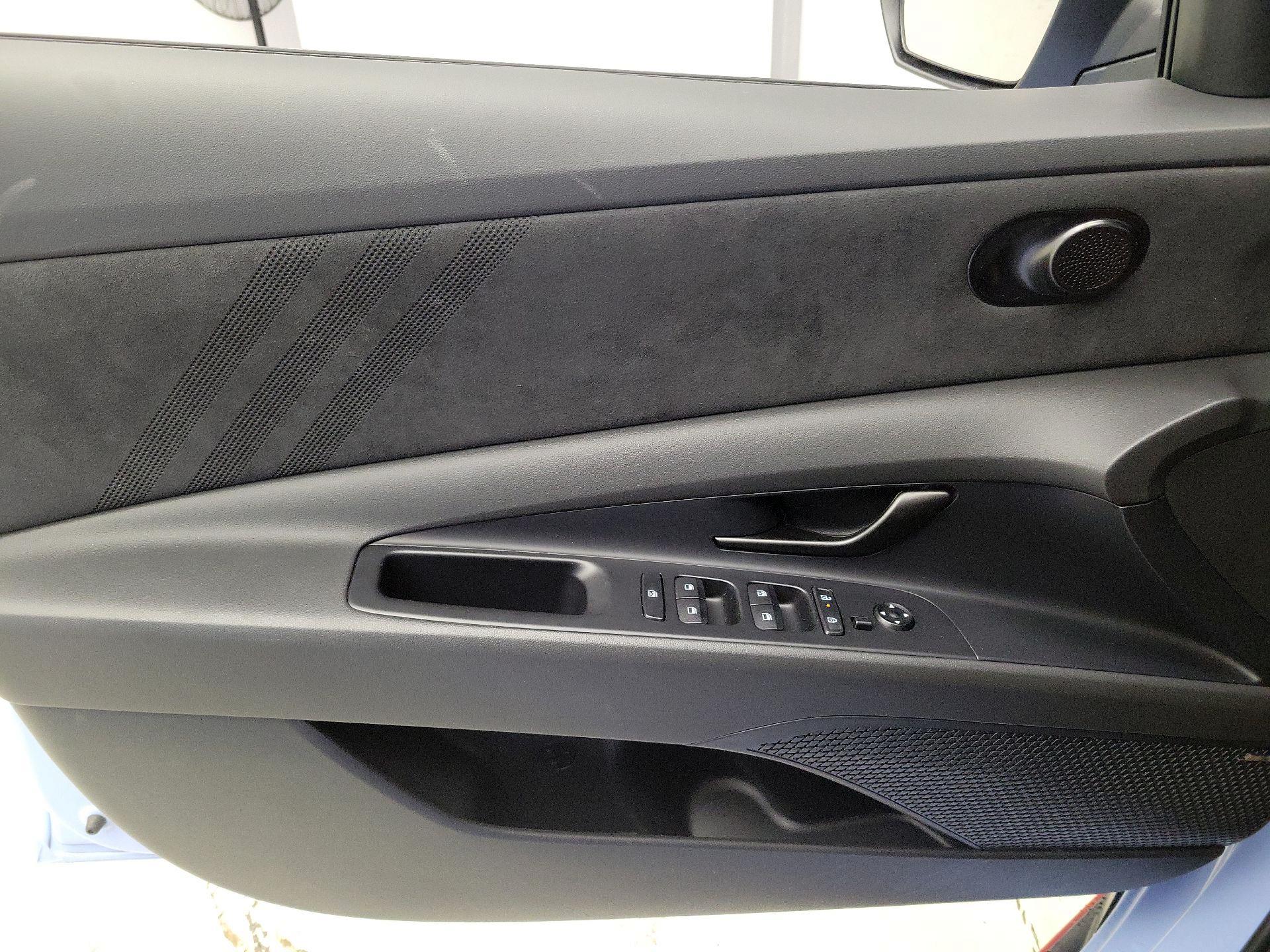 Thumbnail: 2025 Hyundai Elantra - 12