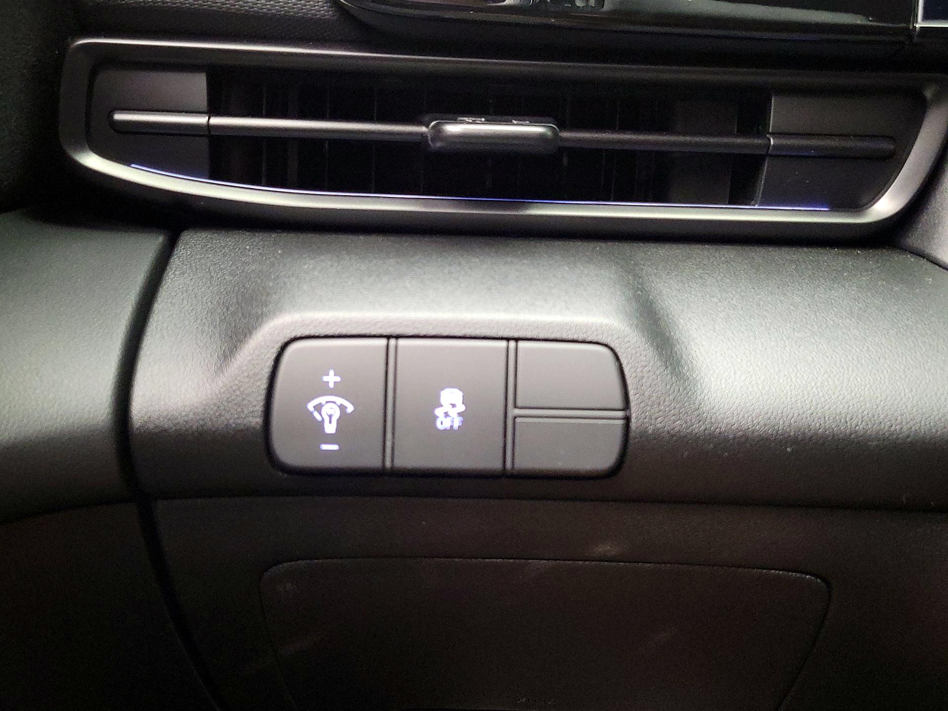 Thumbnail: 2025 Hyundai Elantra - 13