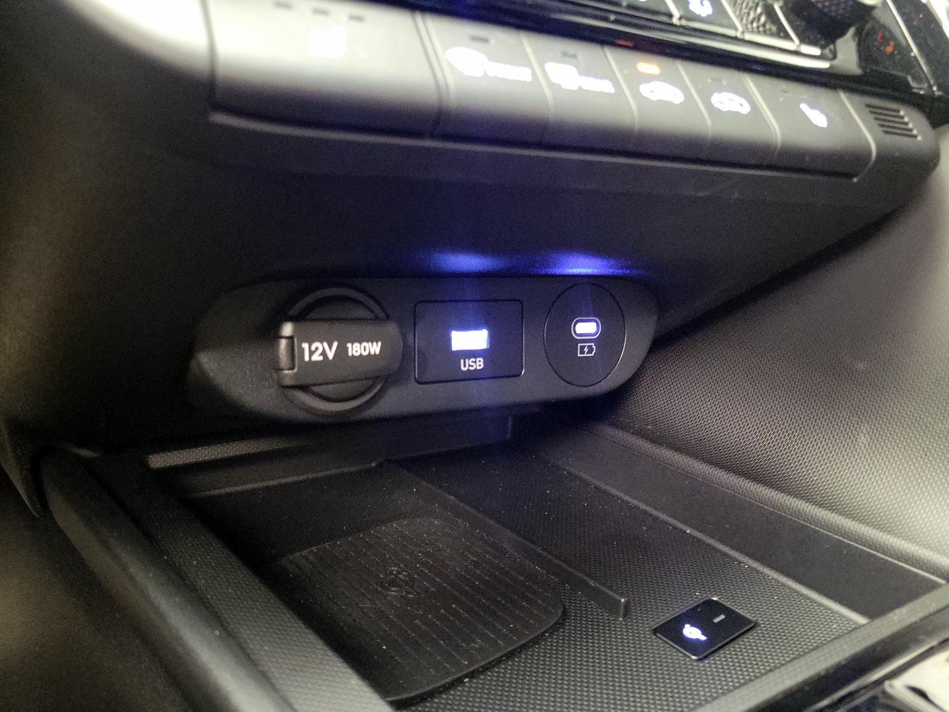 Thumbnail: 2025 Hyundai Elantra - 18