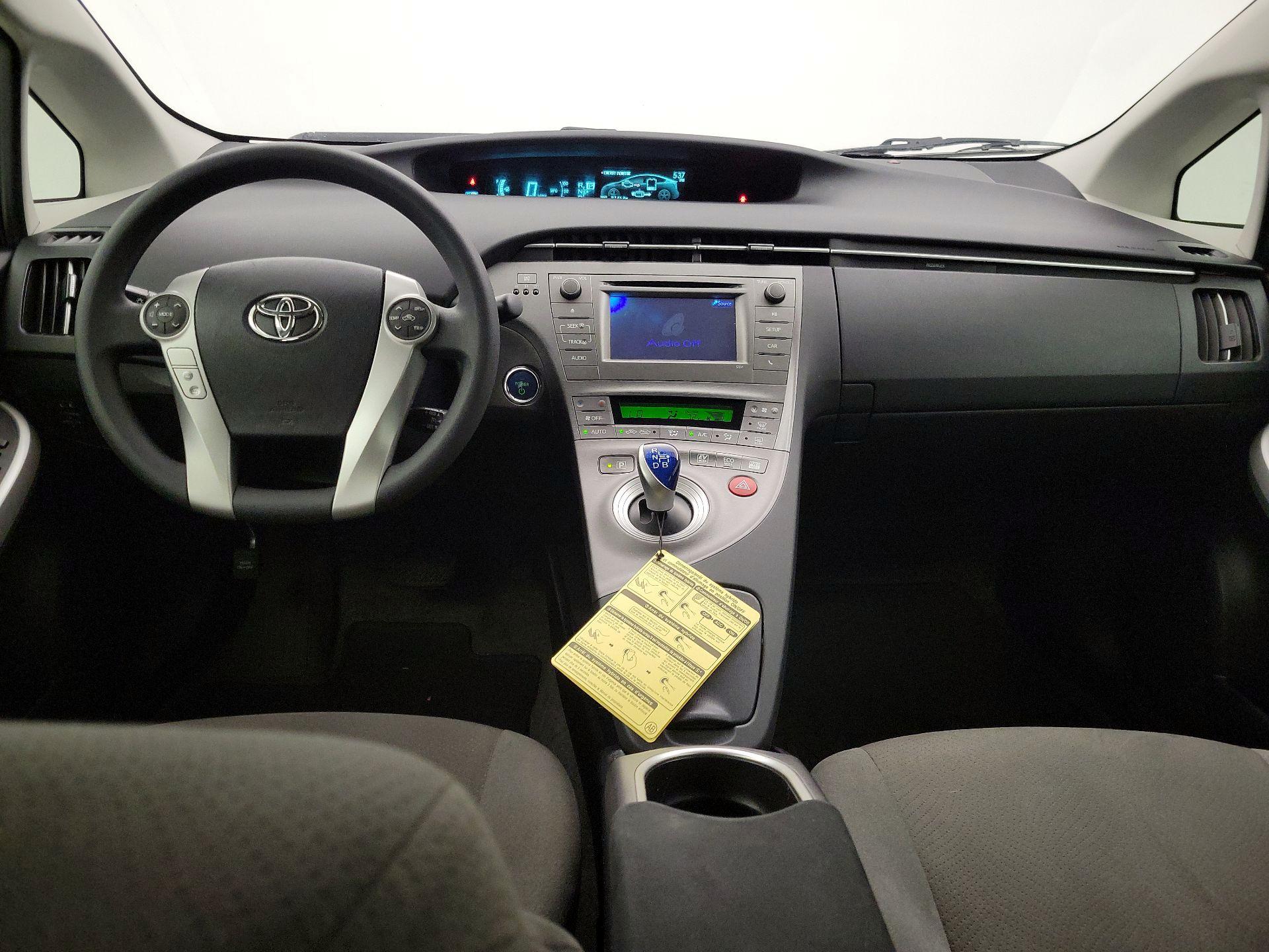 Thumbnail: 2015 Toyota Prius - 9