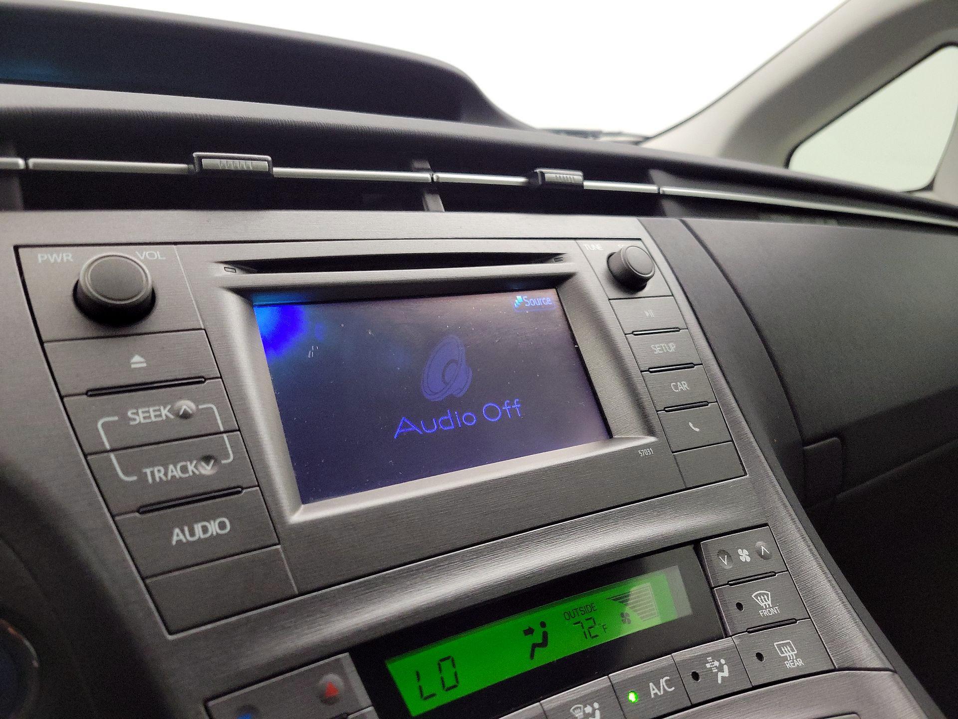 Thumbnail: 2015 Toyota Prius - 15