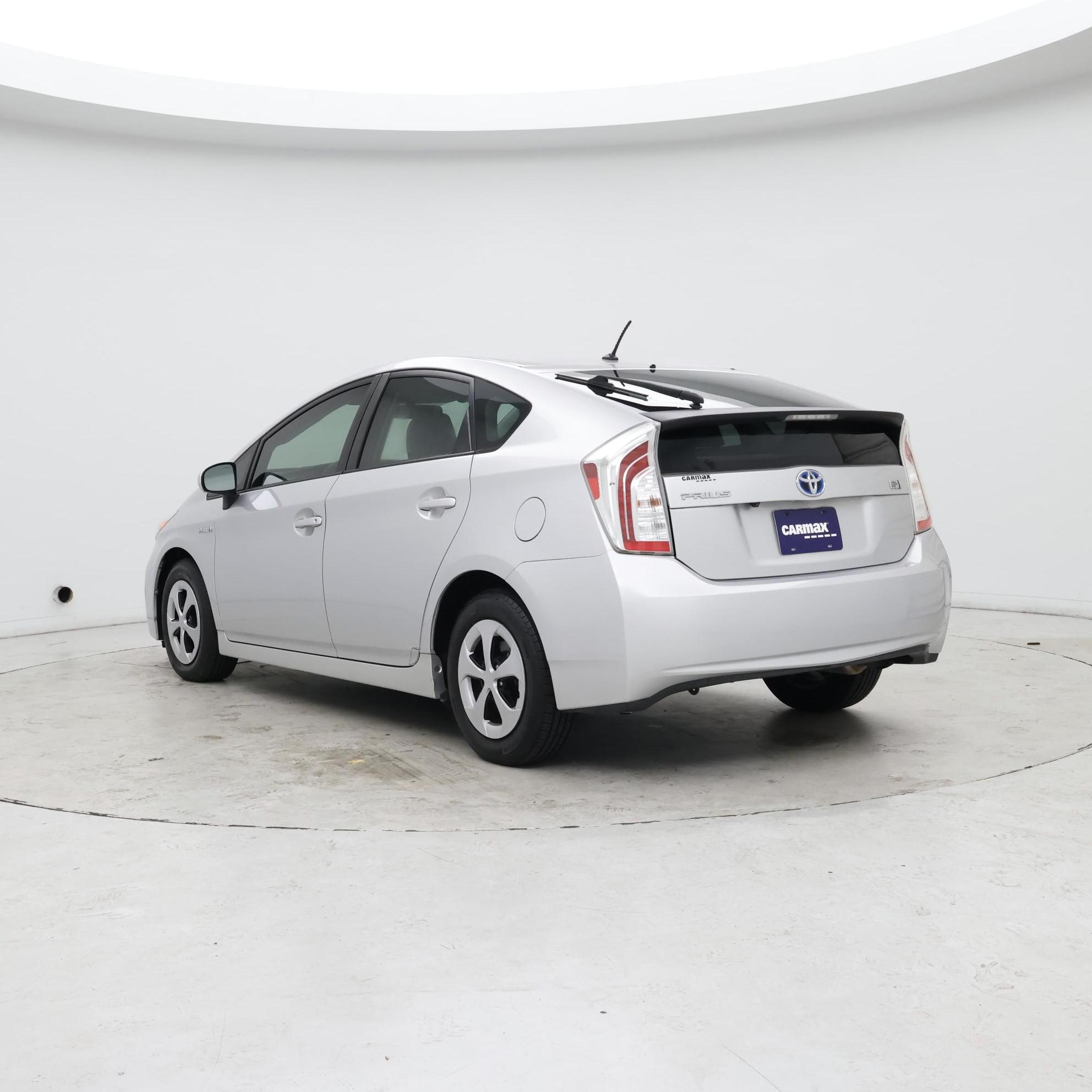 Thumbnail: 2015 Toyota Prius - 2