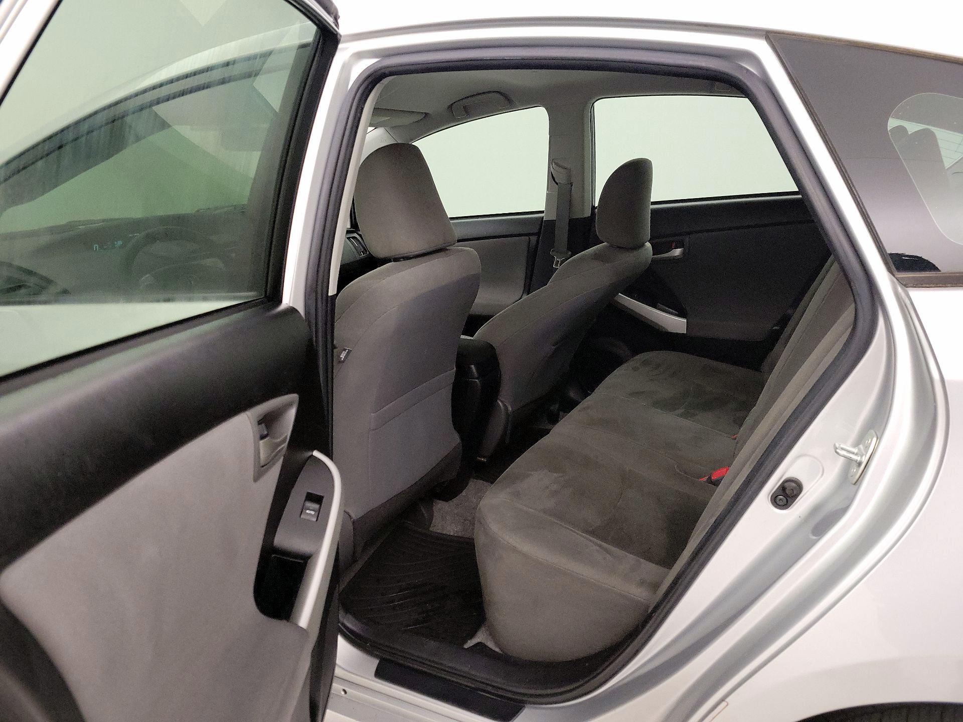 Thumbnail: 2015 Toyota Prius - 19