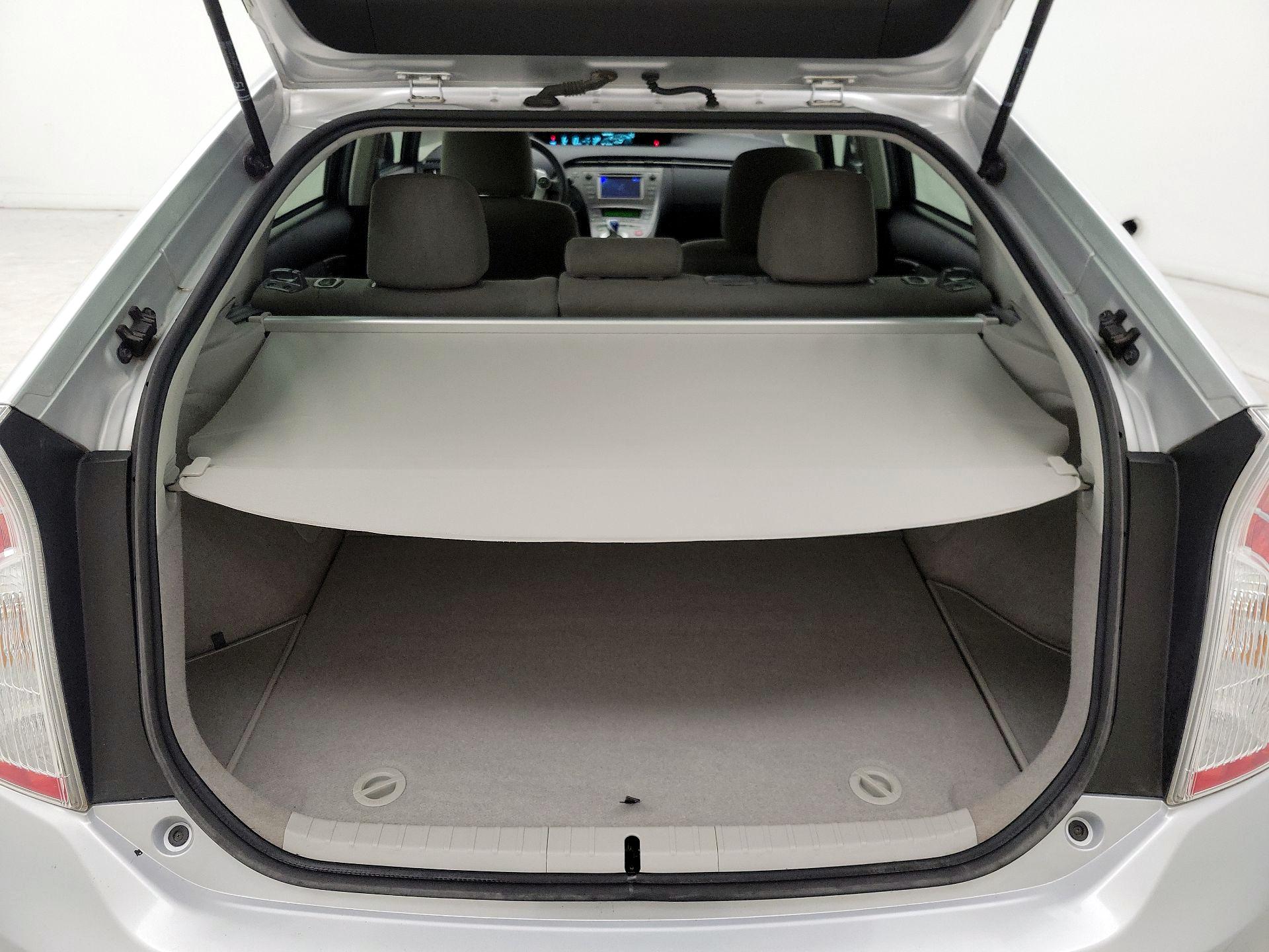 Thumbnail: 2015 Toyota Prius - 20