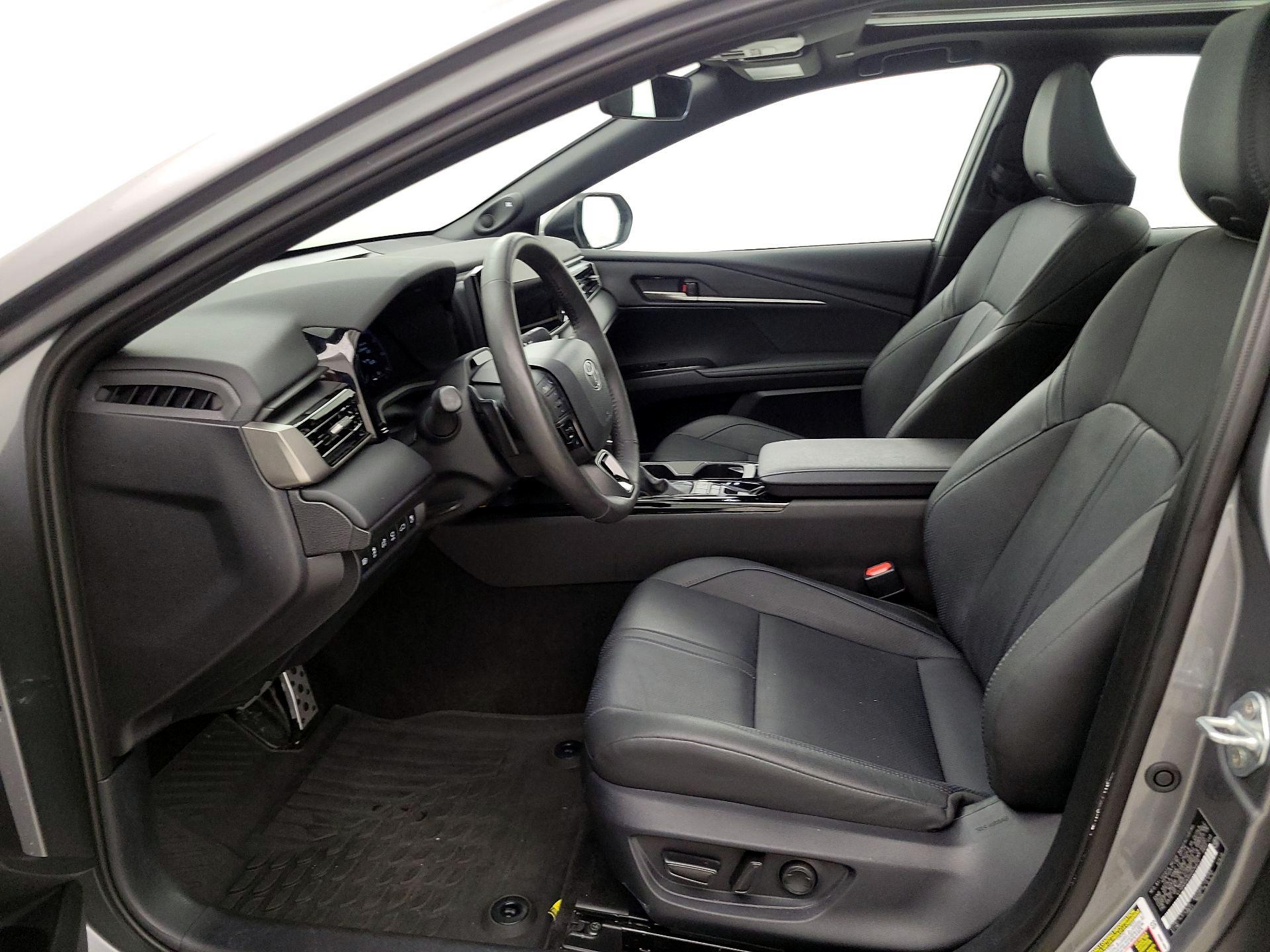 Thumbnail: 2025 Toyota Camry - 11