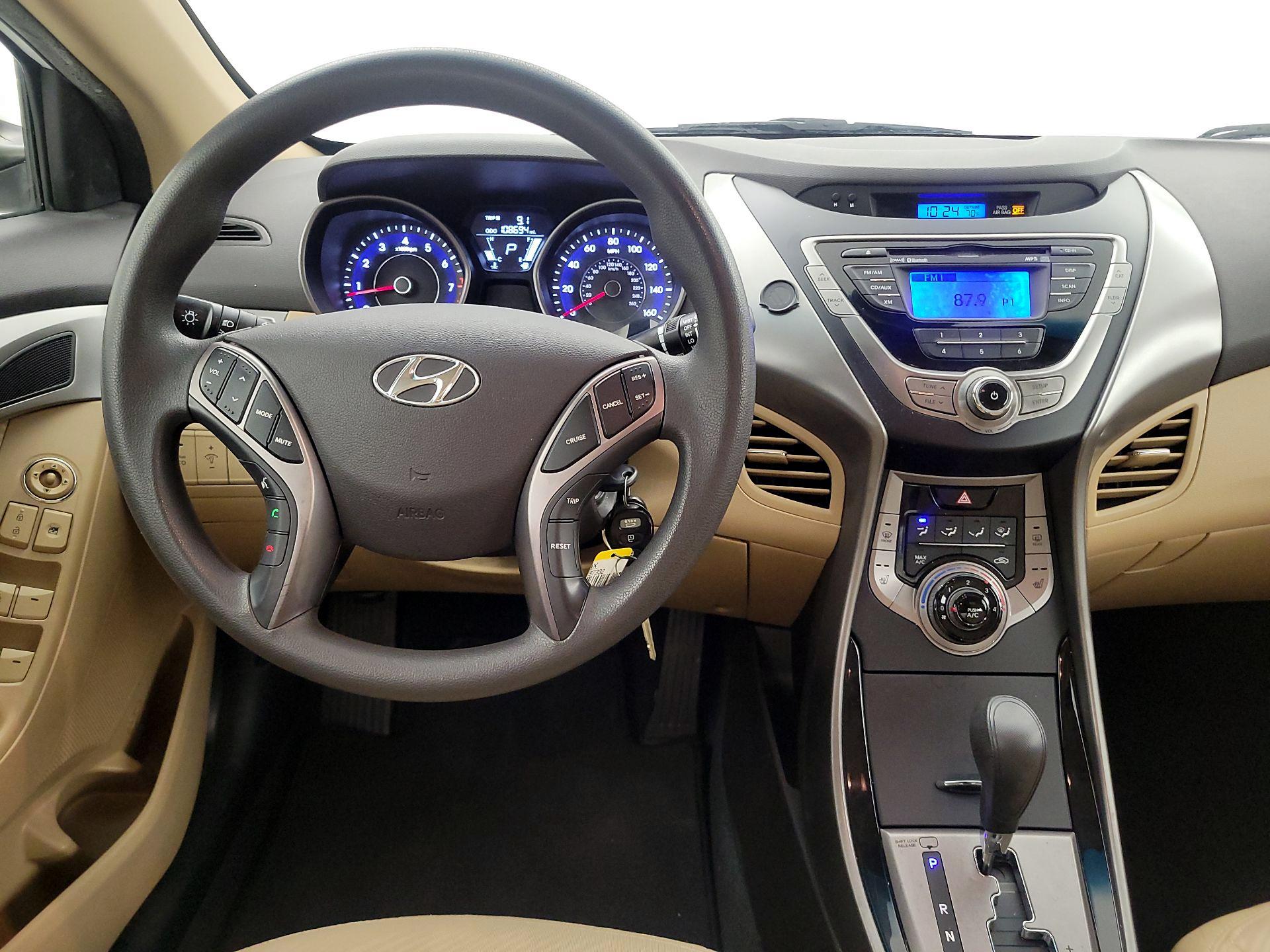Thumbnail: 2013 Hyundai Elantra - 10