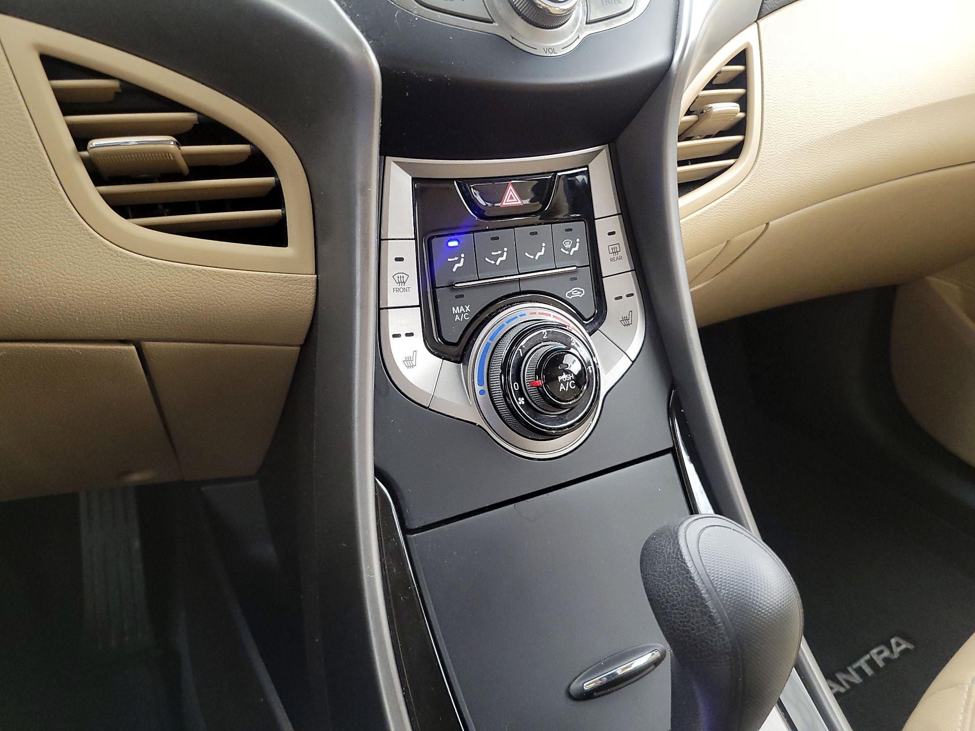 Thumbnail: 2013 Hyundai Elantra - 15