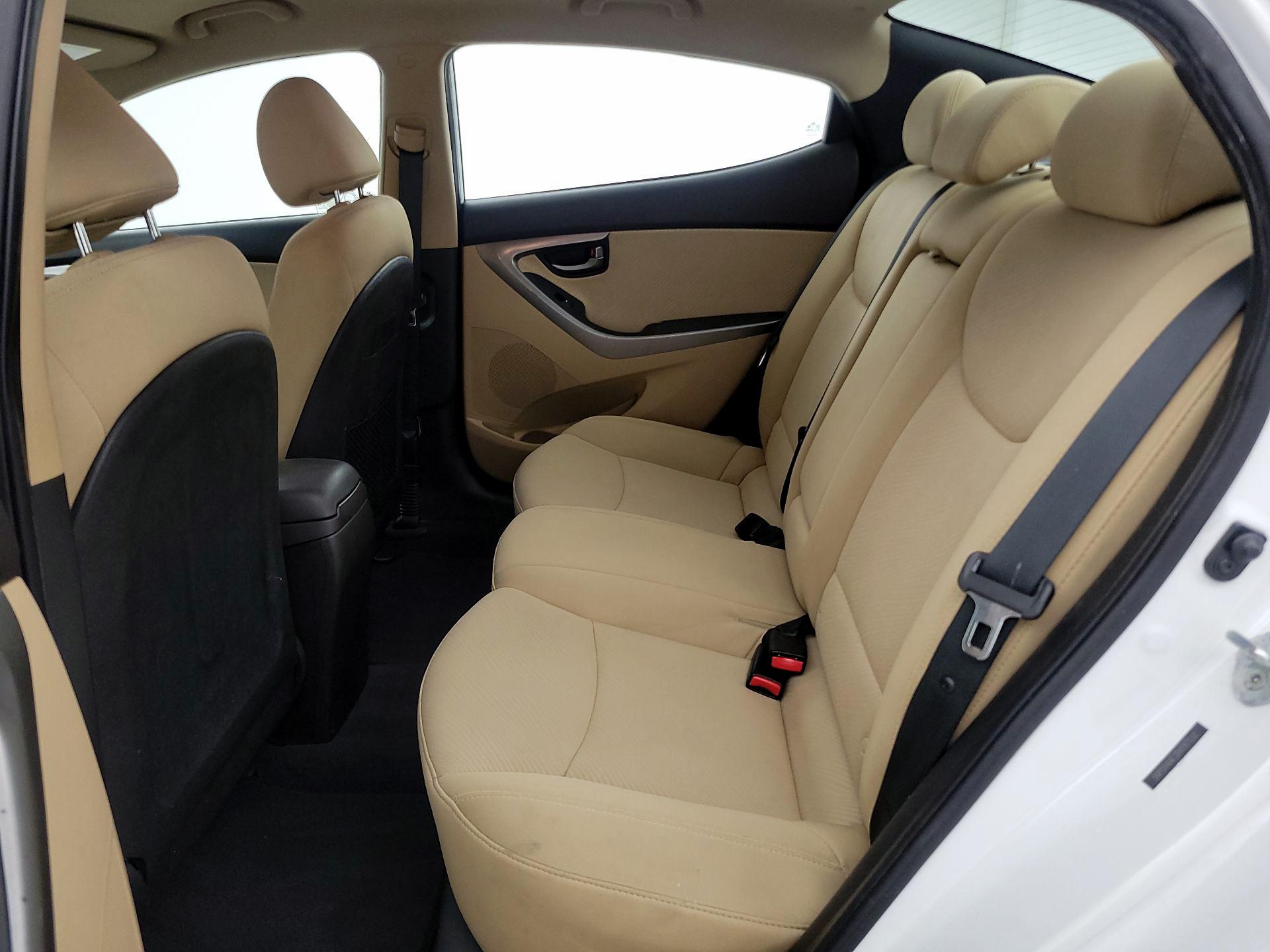 Thumbnail: 2013 Hyundai Elantra - 18