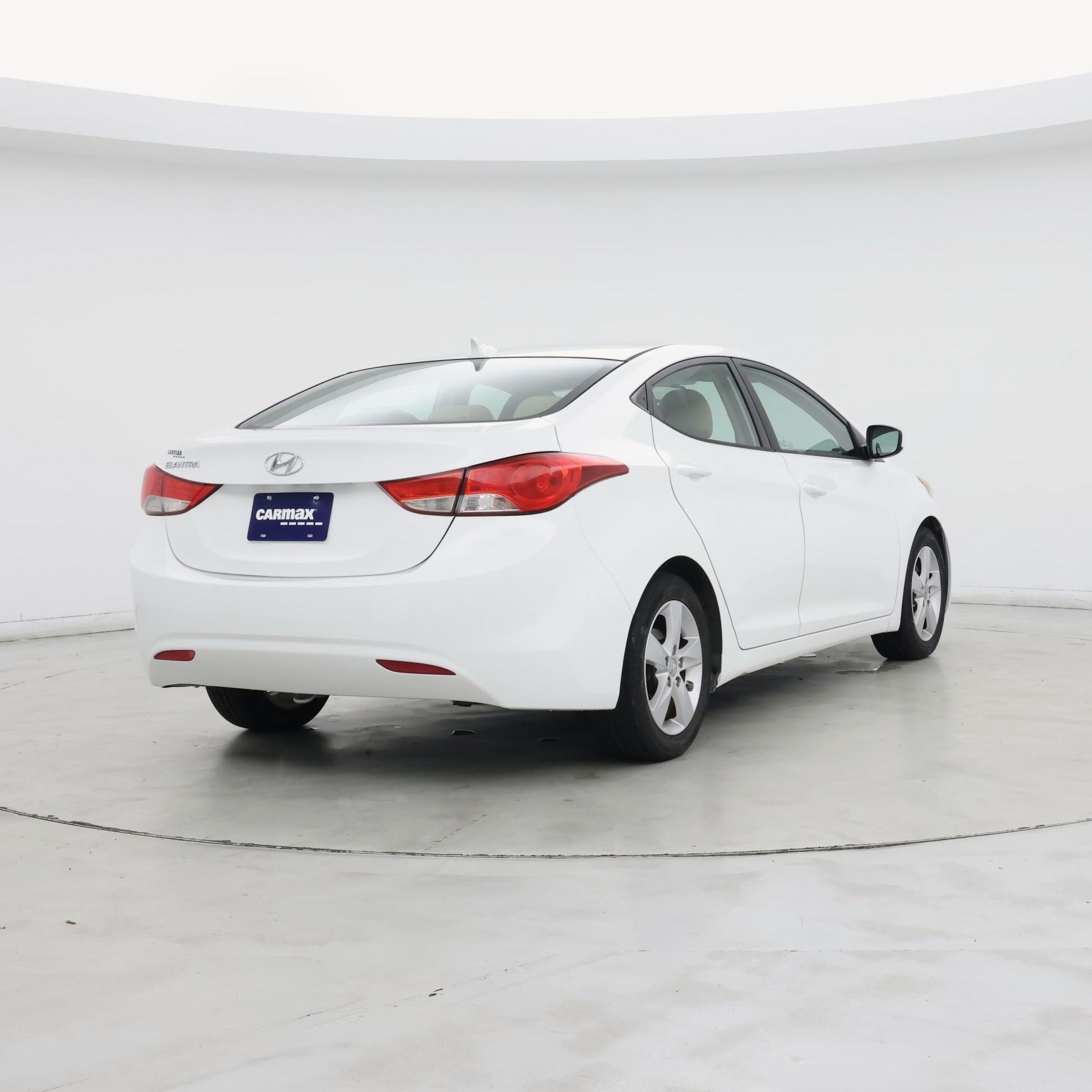 Thumbnail: 2013 Hyundai Elantra - 8
