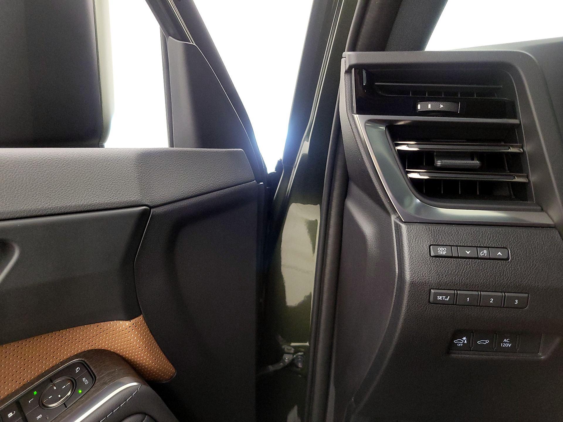 Thumbnail: 2024 Lexus GX - 13