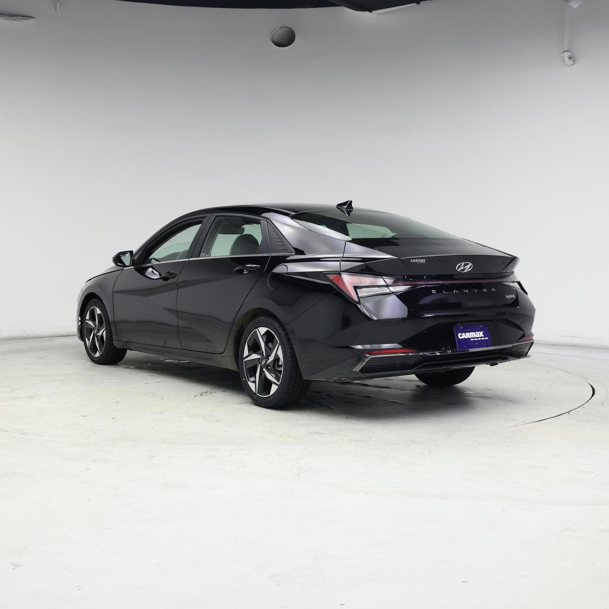 Thumbnail: 2021 Hyundai Elantra - 2