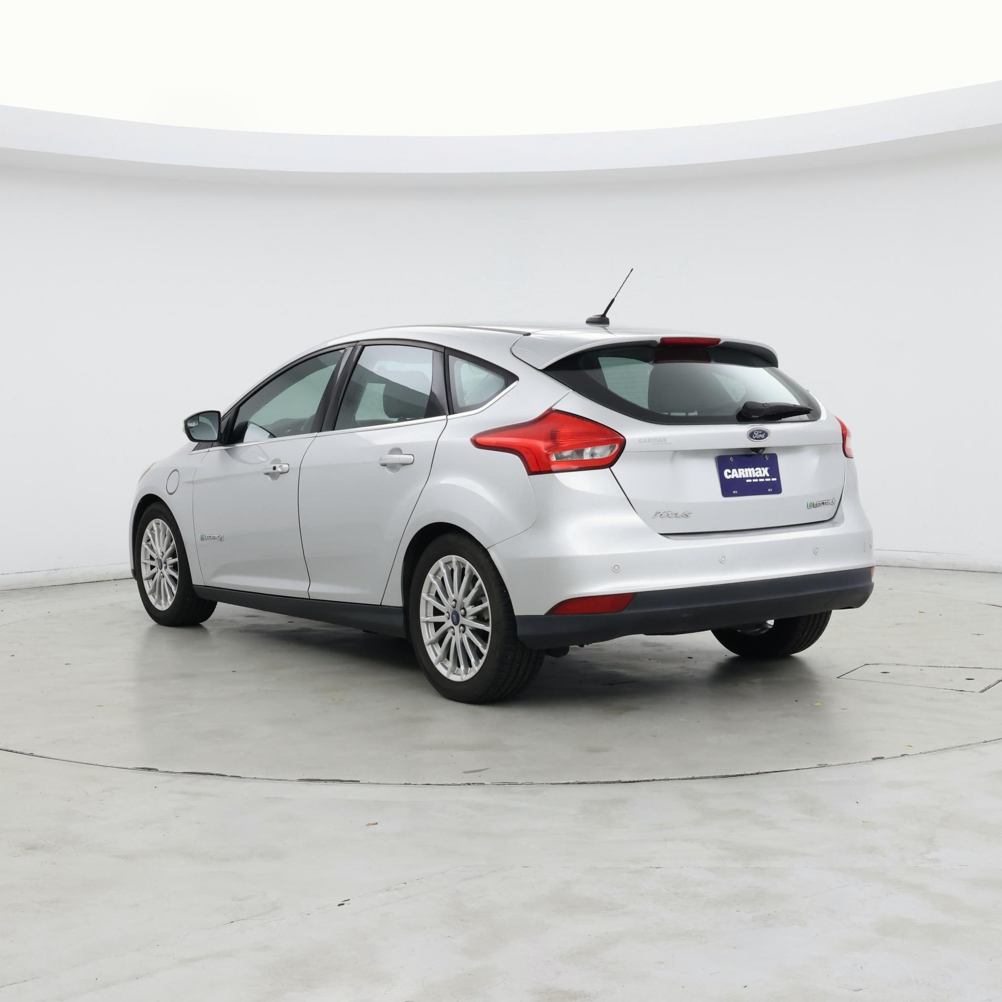 Thumbnail: 2015 Ford Focus - 2