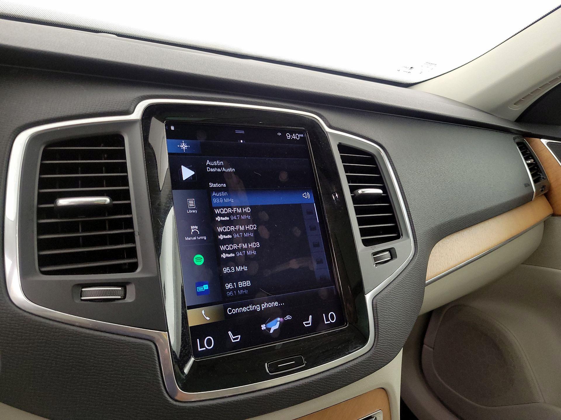 Thumbnail: 2021 Volvo XC90 - 16