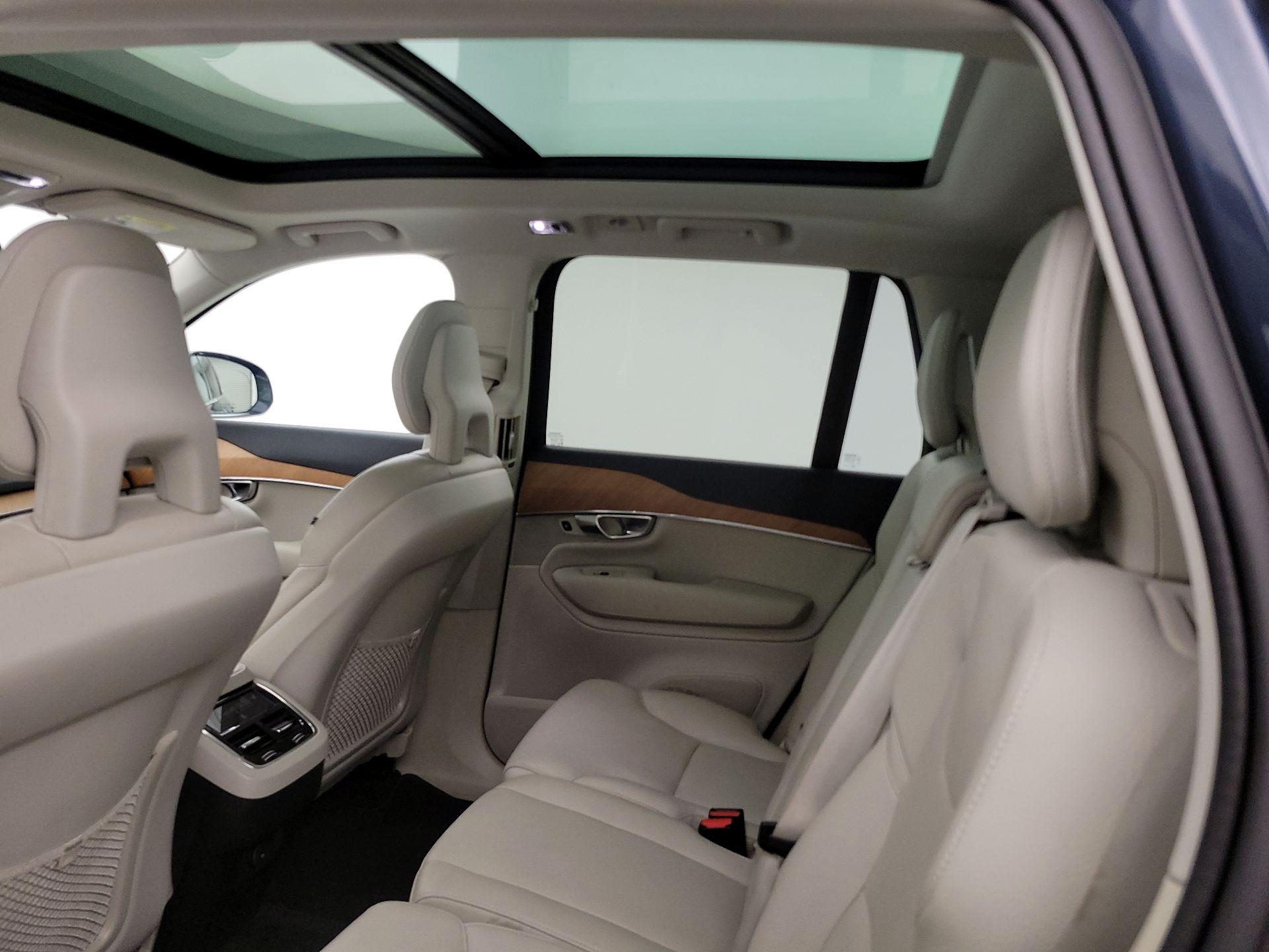 Thumbnail: 2021 Volvo XC90 - 20
