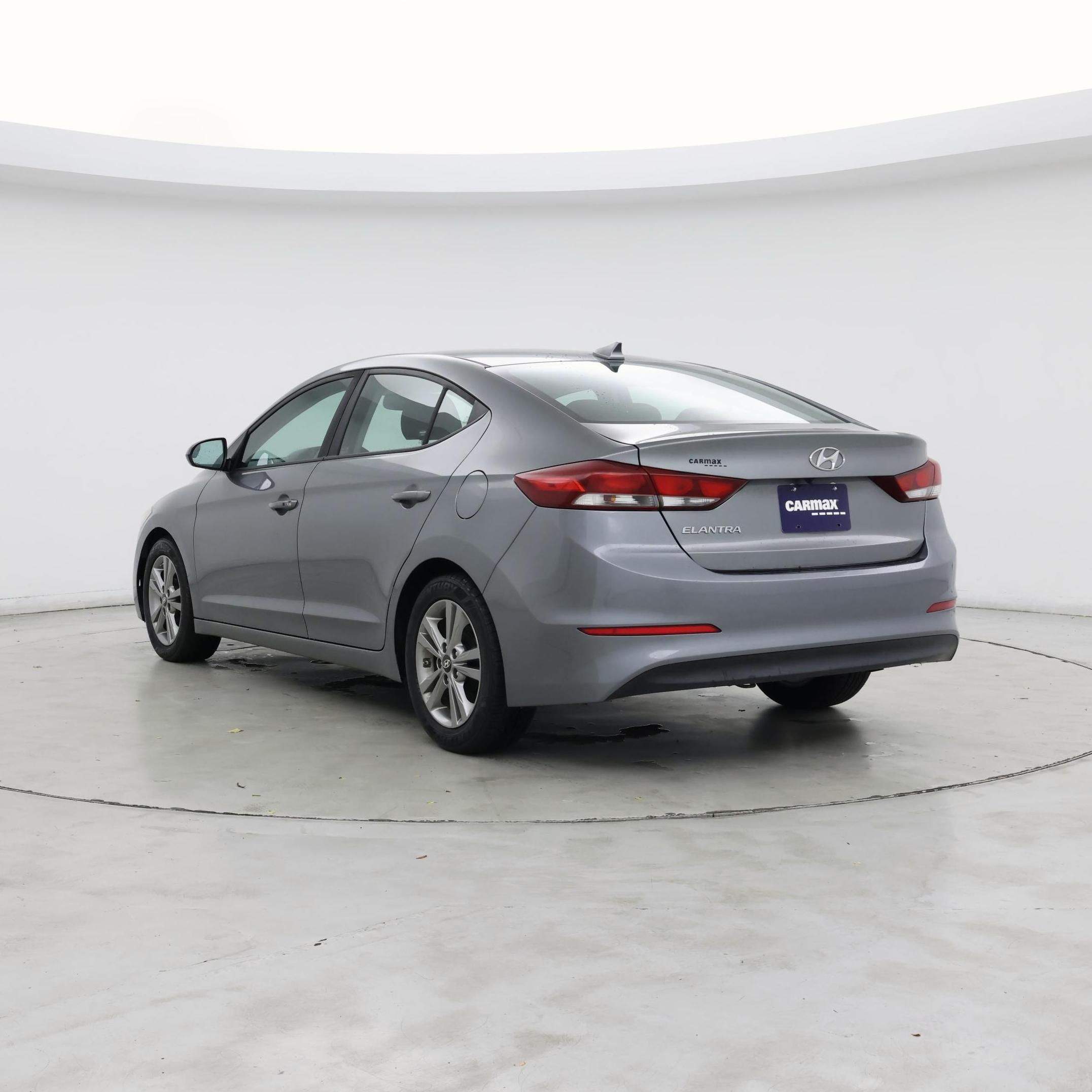 Thumbnail: 2017 Hyundai Elantra - 2