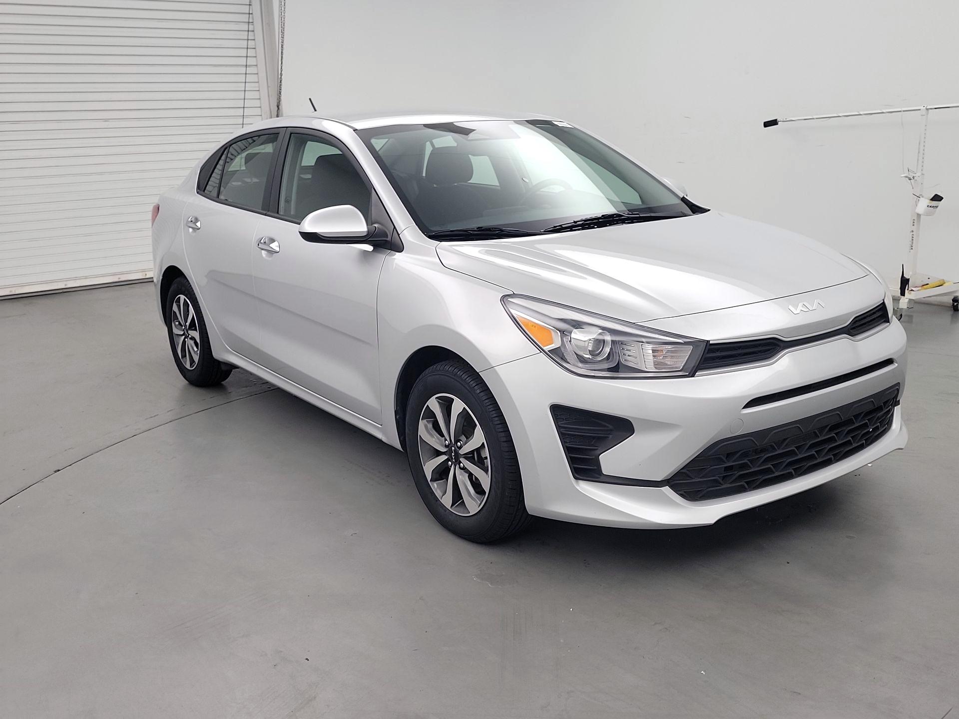 Thumbnail: 2023 Kia Rio - 1