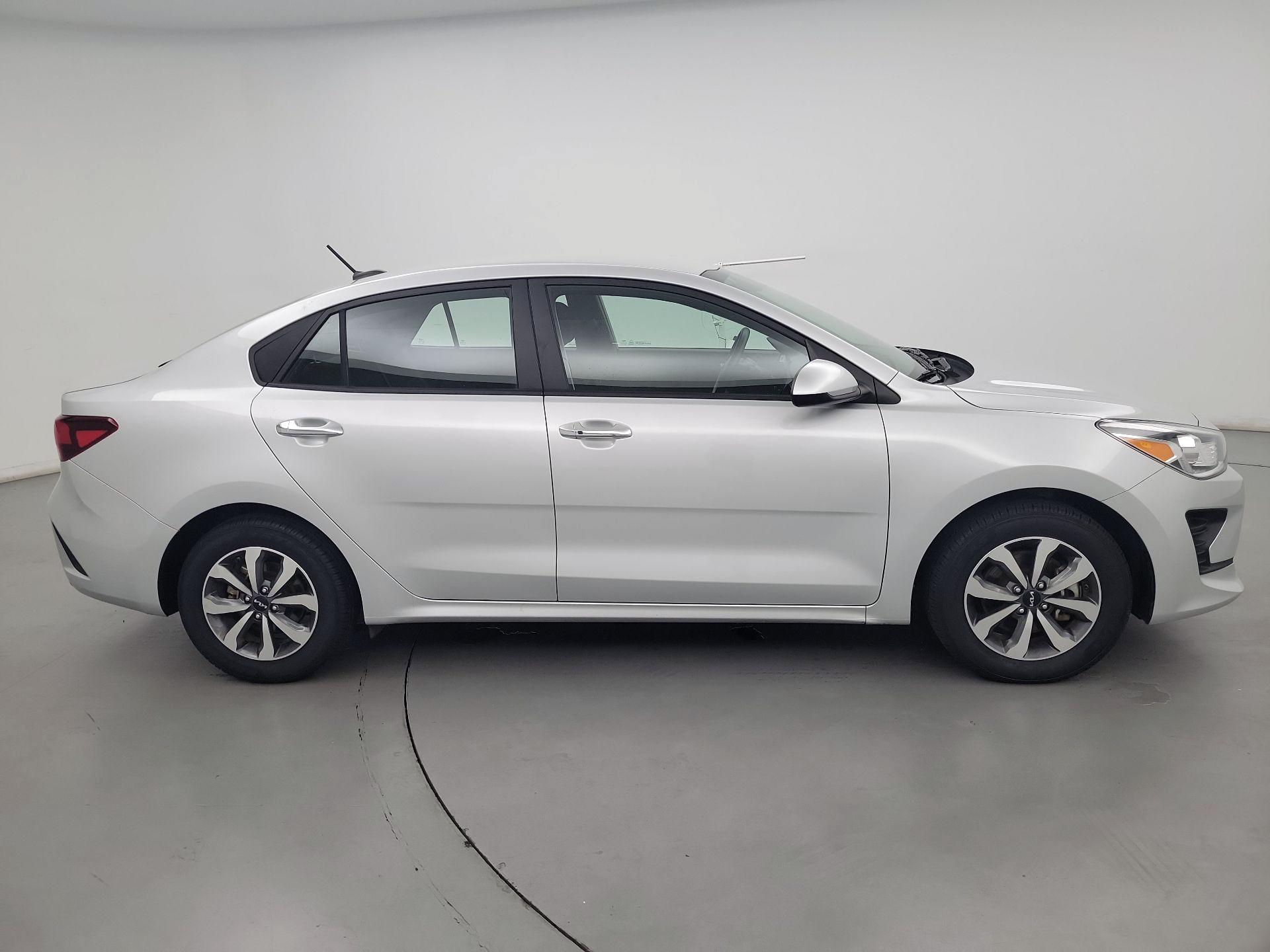 Thumbnail: 2023 Kia Rio - 4