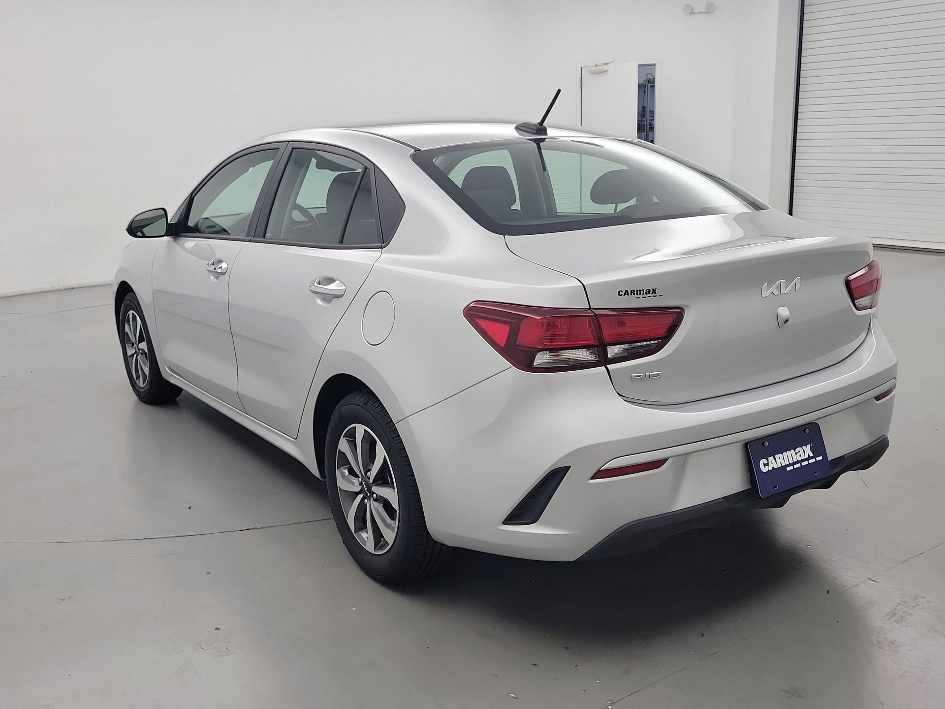 Thumbnail: 2023 Kia Rio - 7
