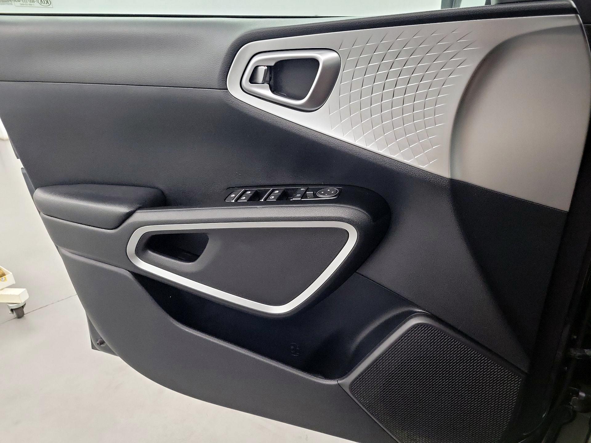 Thumbnail: 2021 Kia Soul - 12