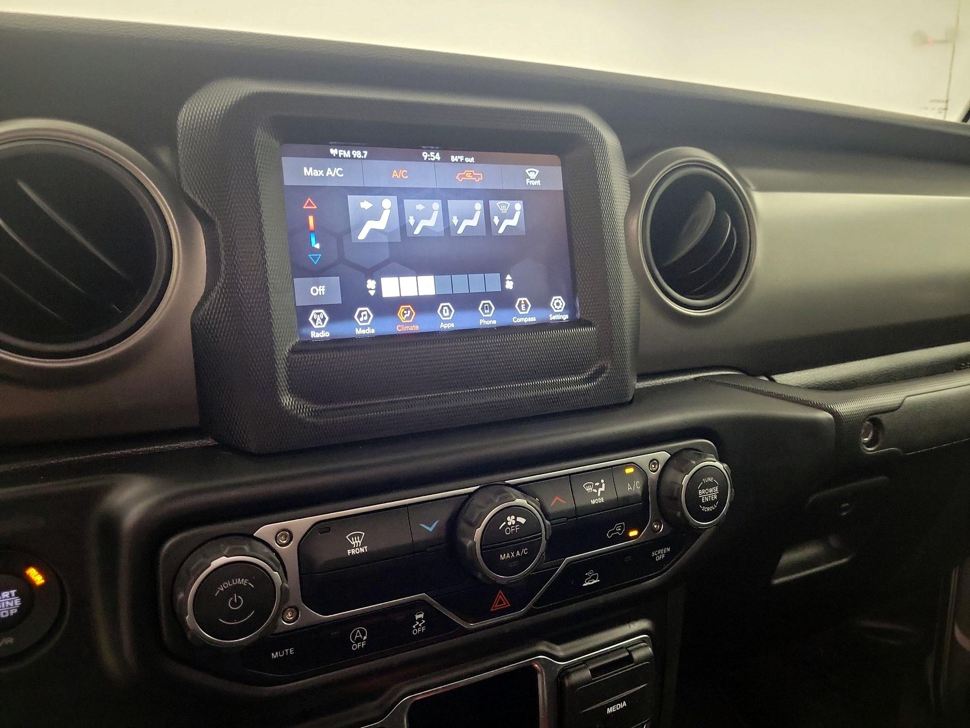 Thumbnail: 2023 Jeep Gladiator - 14