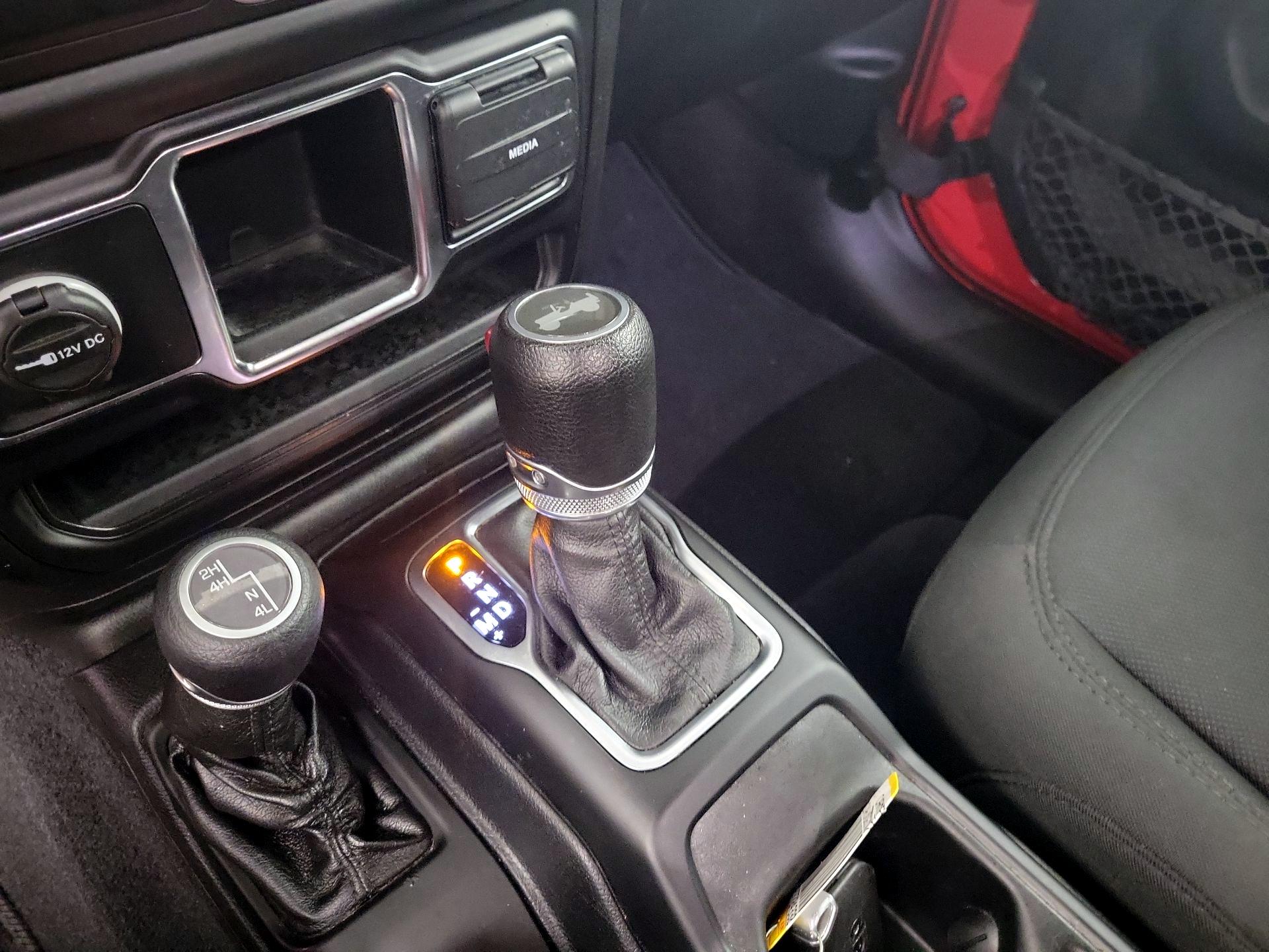 Thumbnail: 2021 Jeep Wrangler - 15