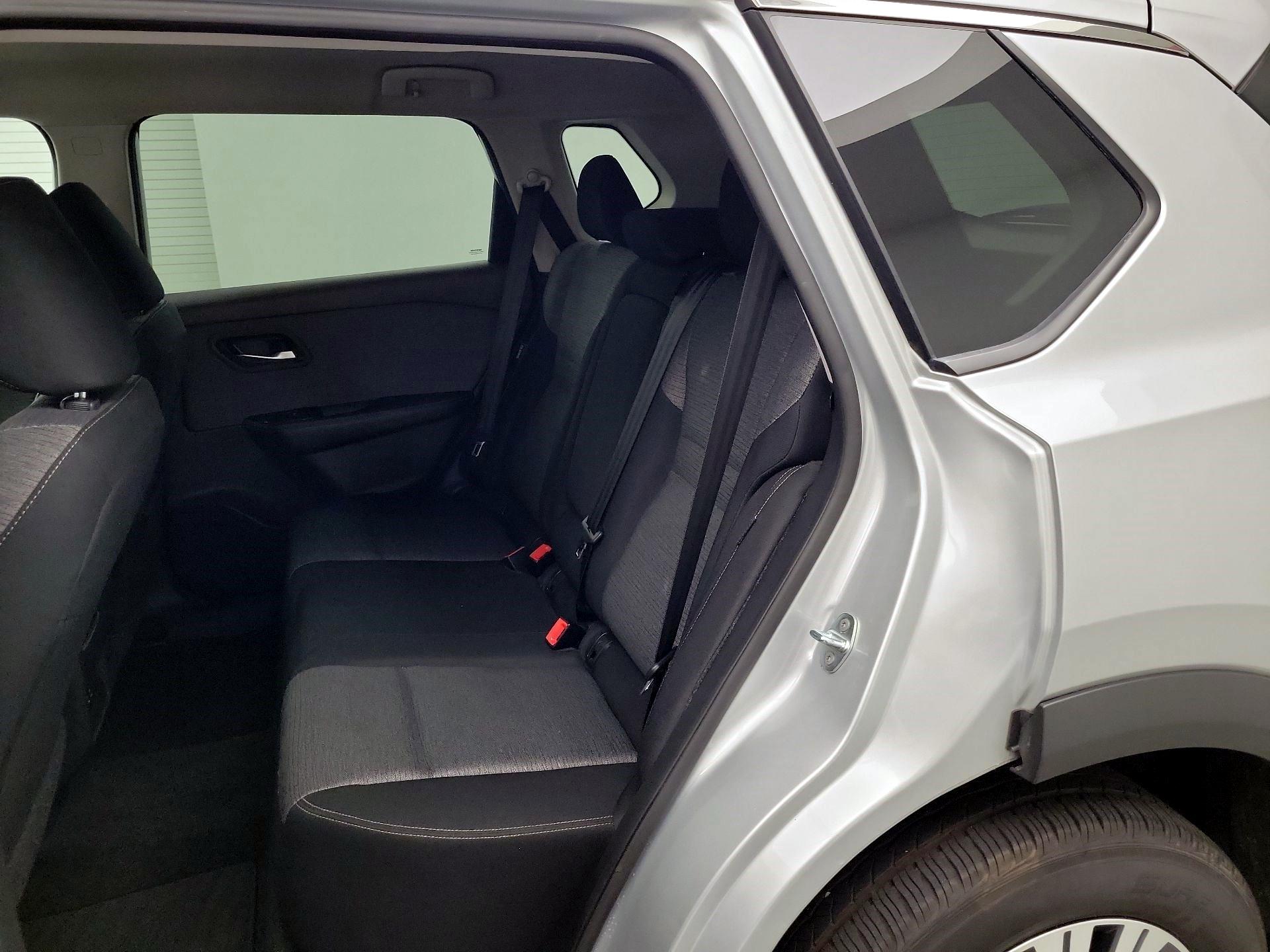 Thumbnail: 2023 Nissan Rogue - 17