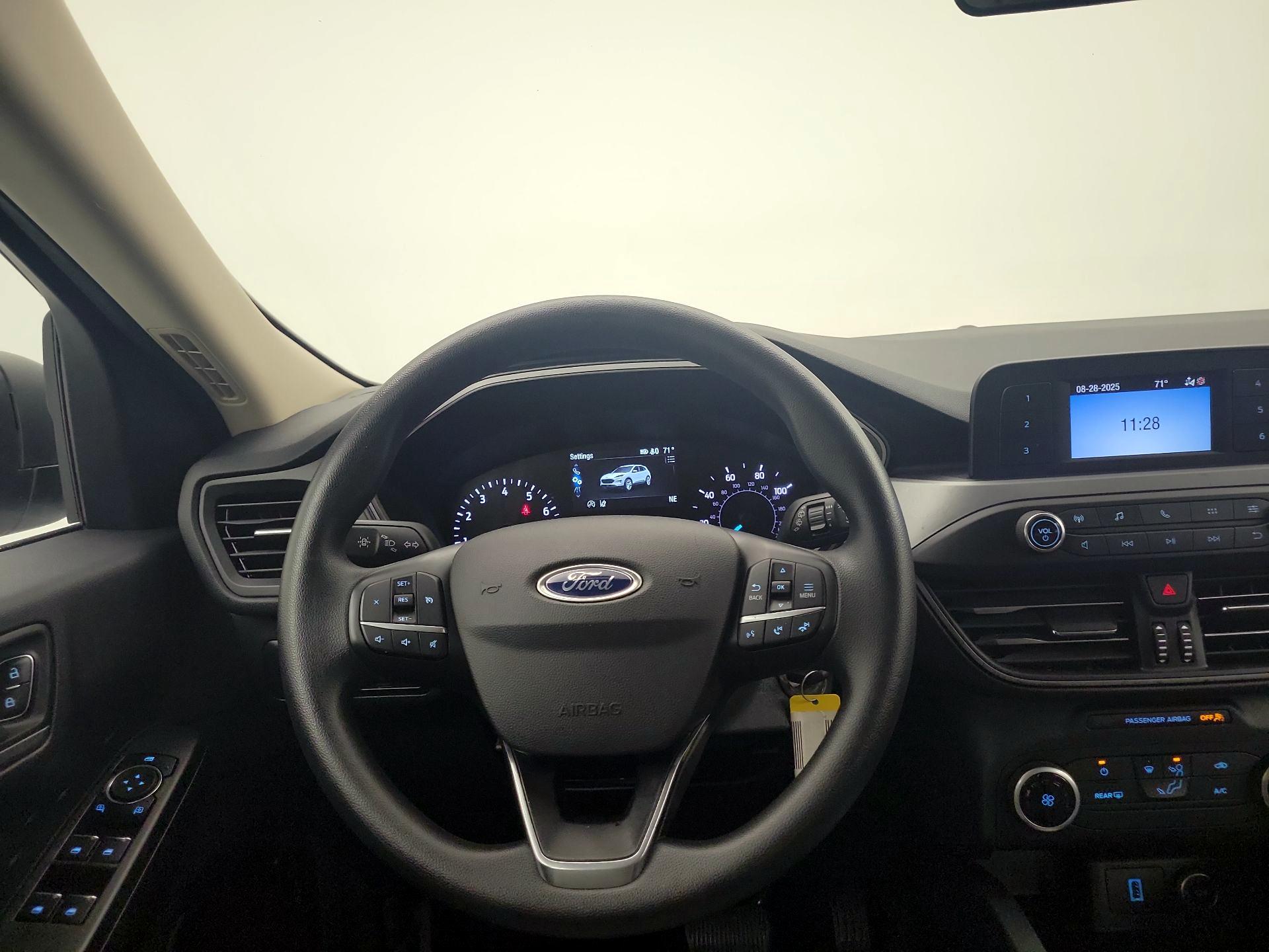 Thumbnail: 2020 Ford Escape - 10