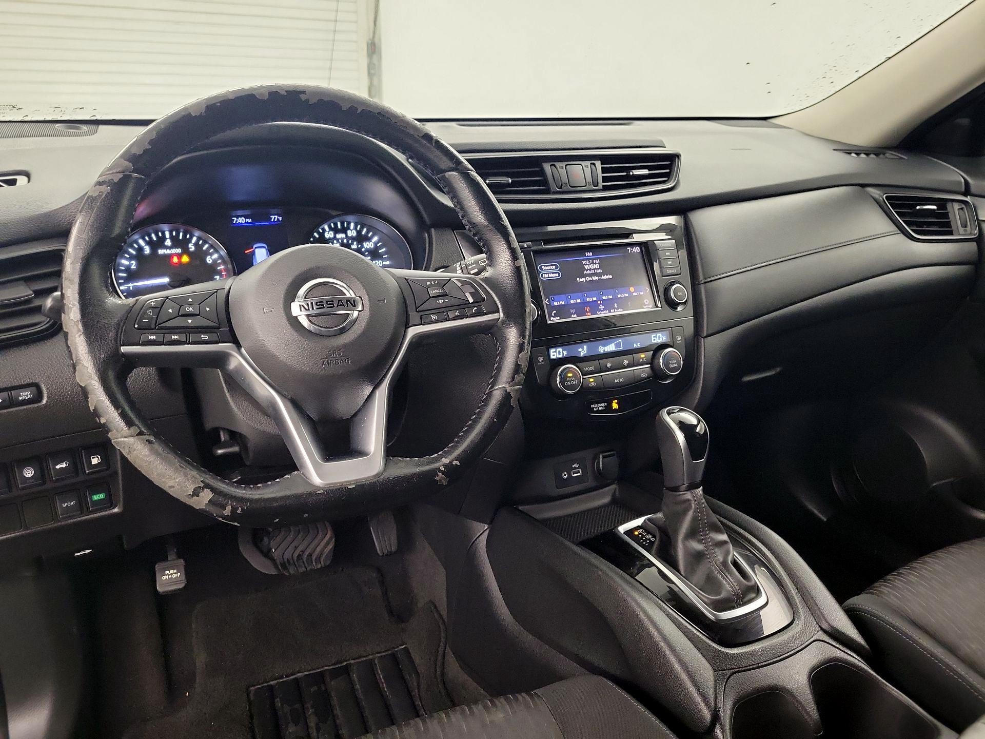 Thumbnail: 2020 Nissan Rogue - 9