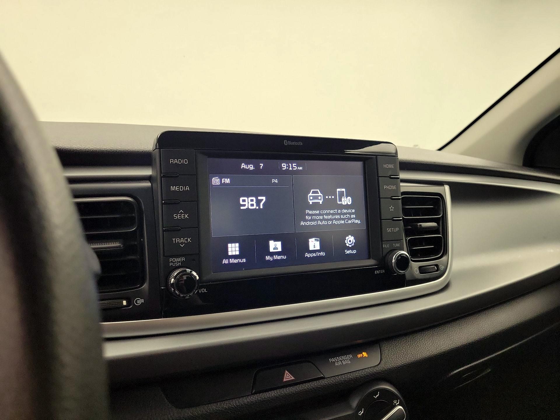 Thumbnail: 2020 Kia Rio - 15